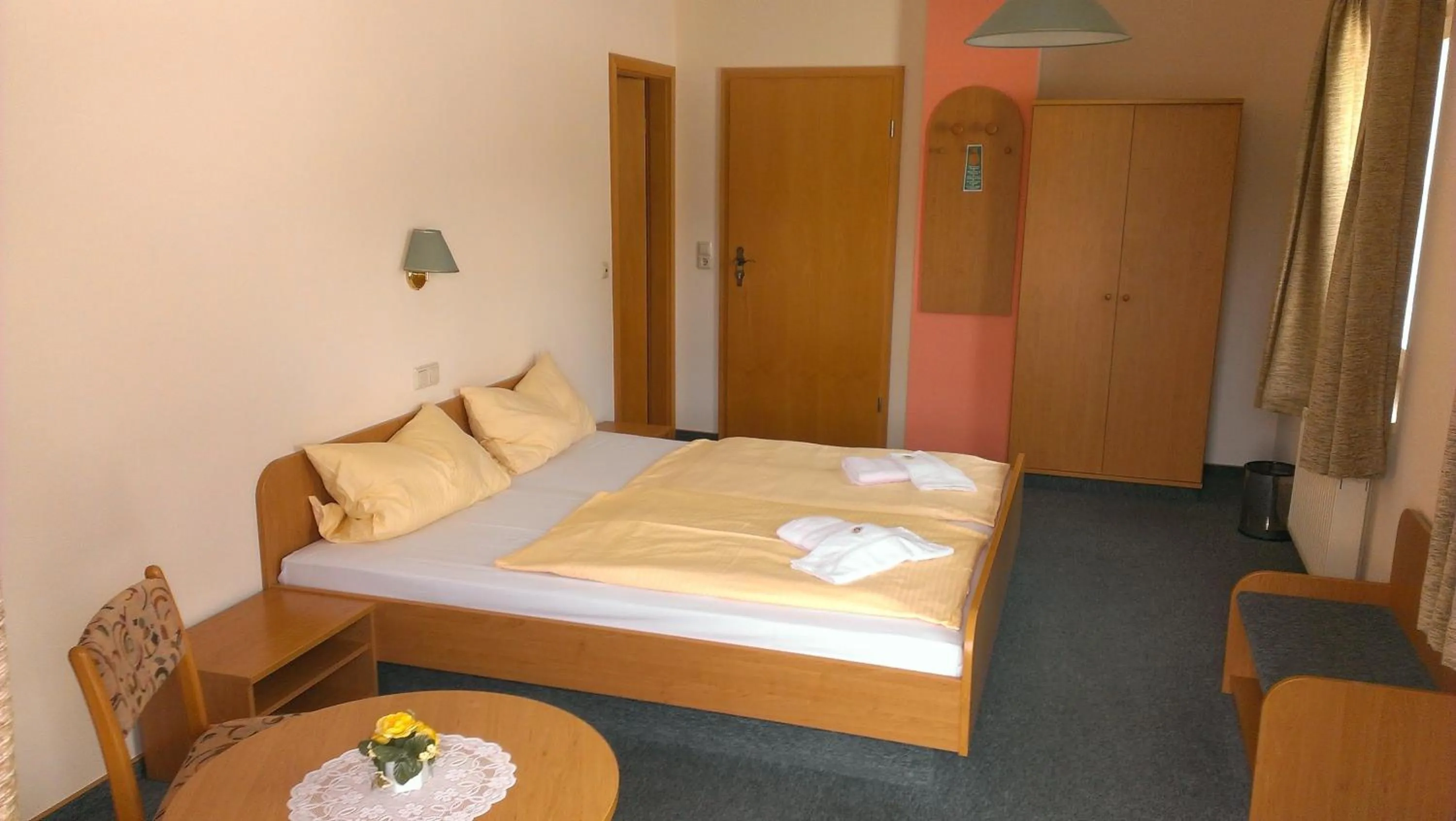 Bed in Gasthof zum Fürstenthal
