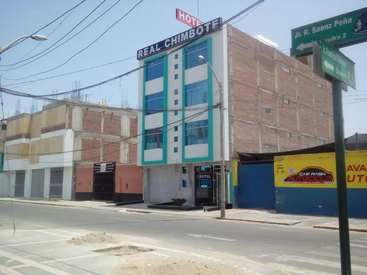 Facade/entrance in Hotel Real Chimbote