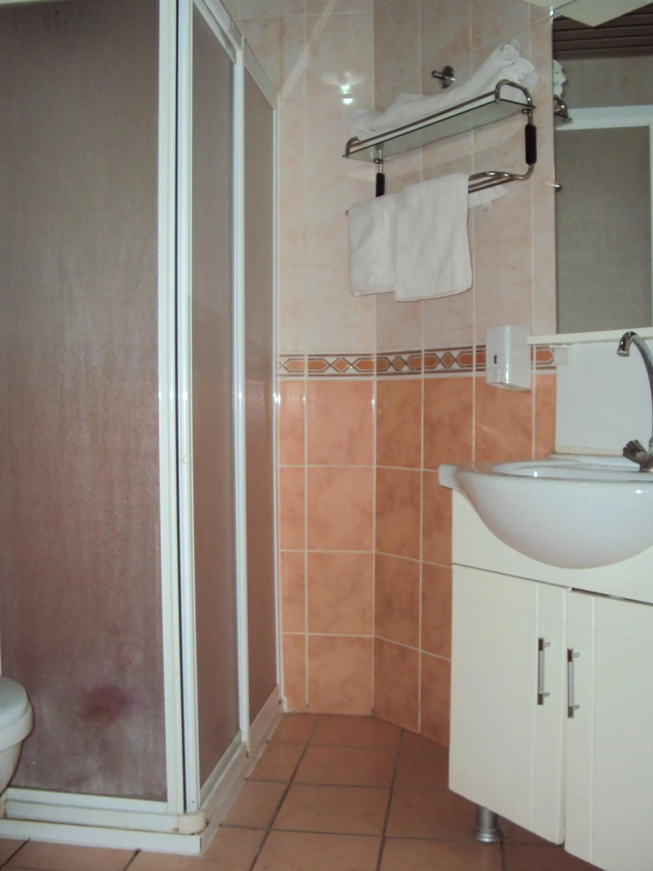 Bathroom in Mevlana Hotel