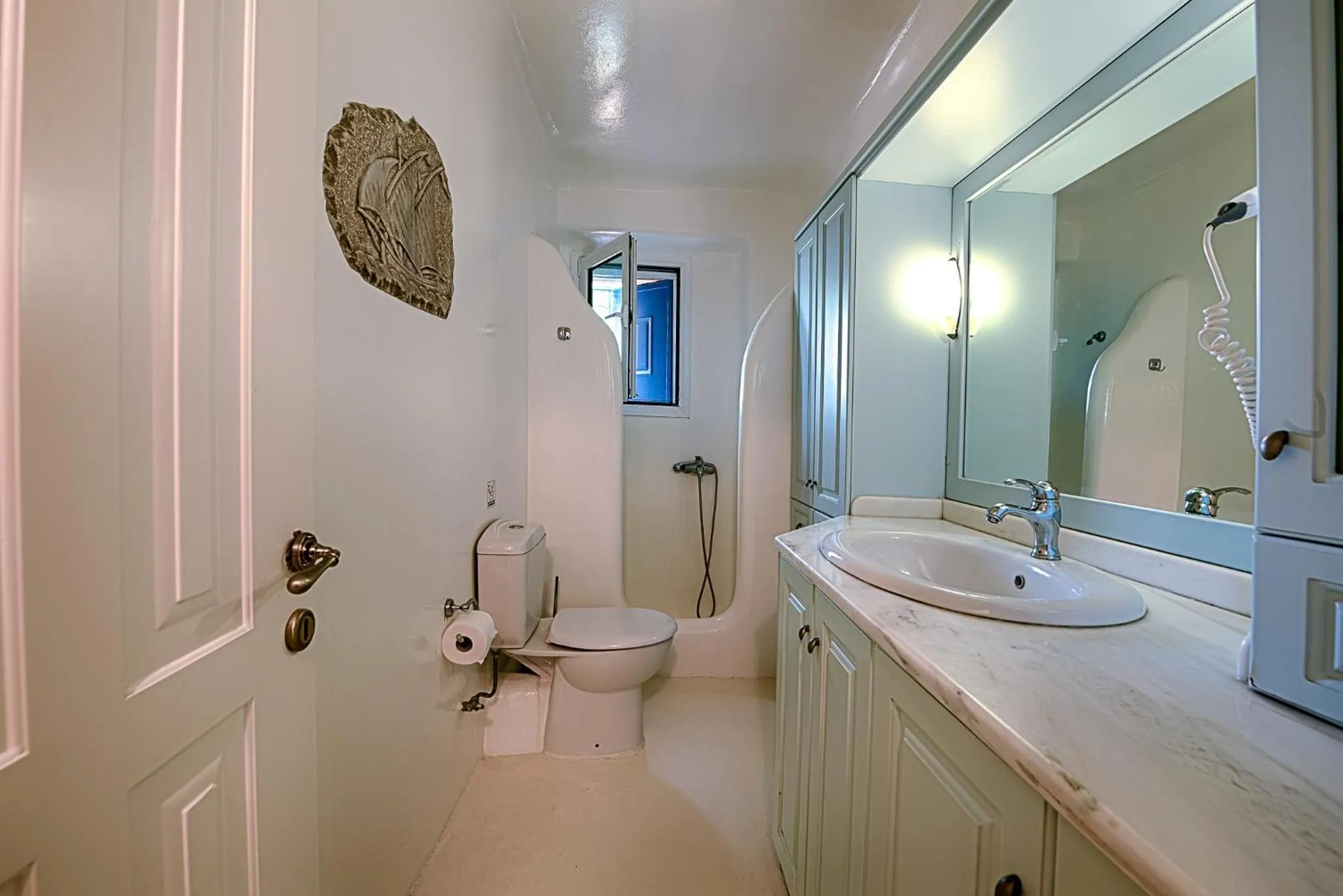 Toilet in Mykonian Iros Suites & Villas