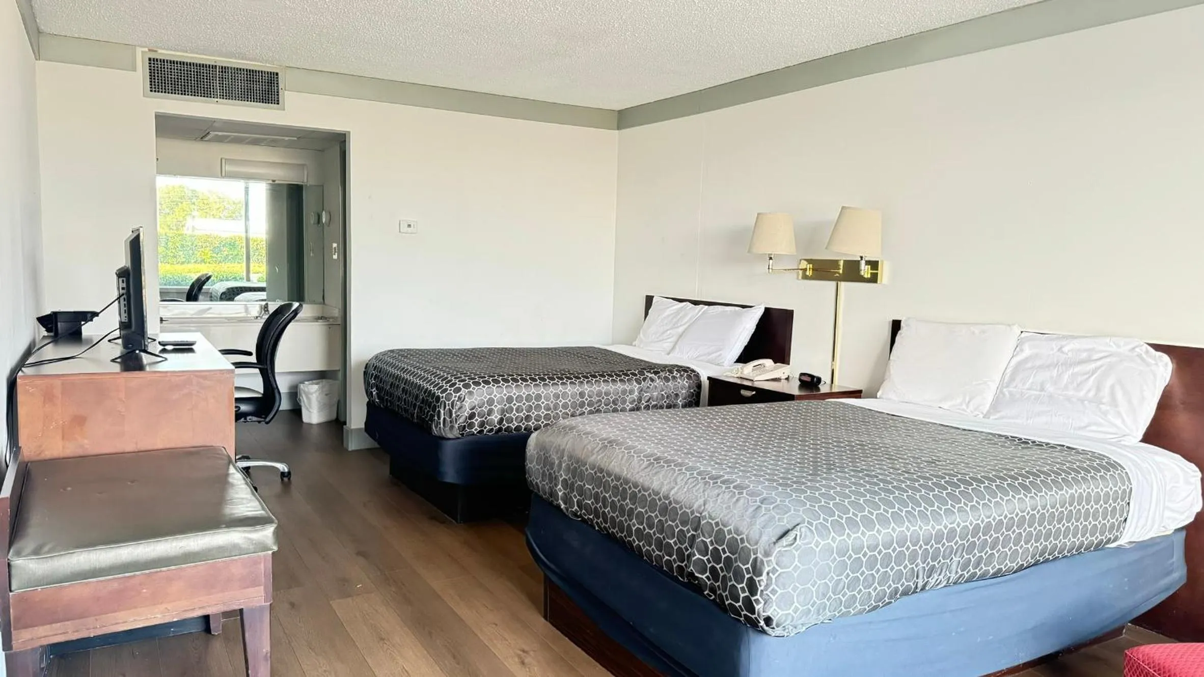 Bed in Hospitality House Union City I 69 US 51, TN