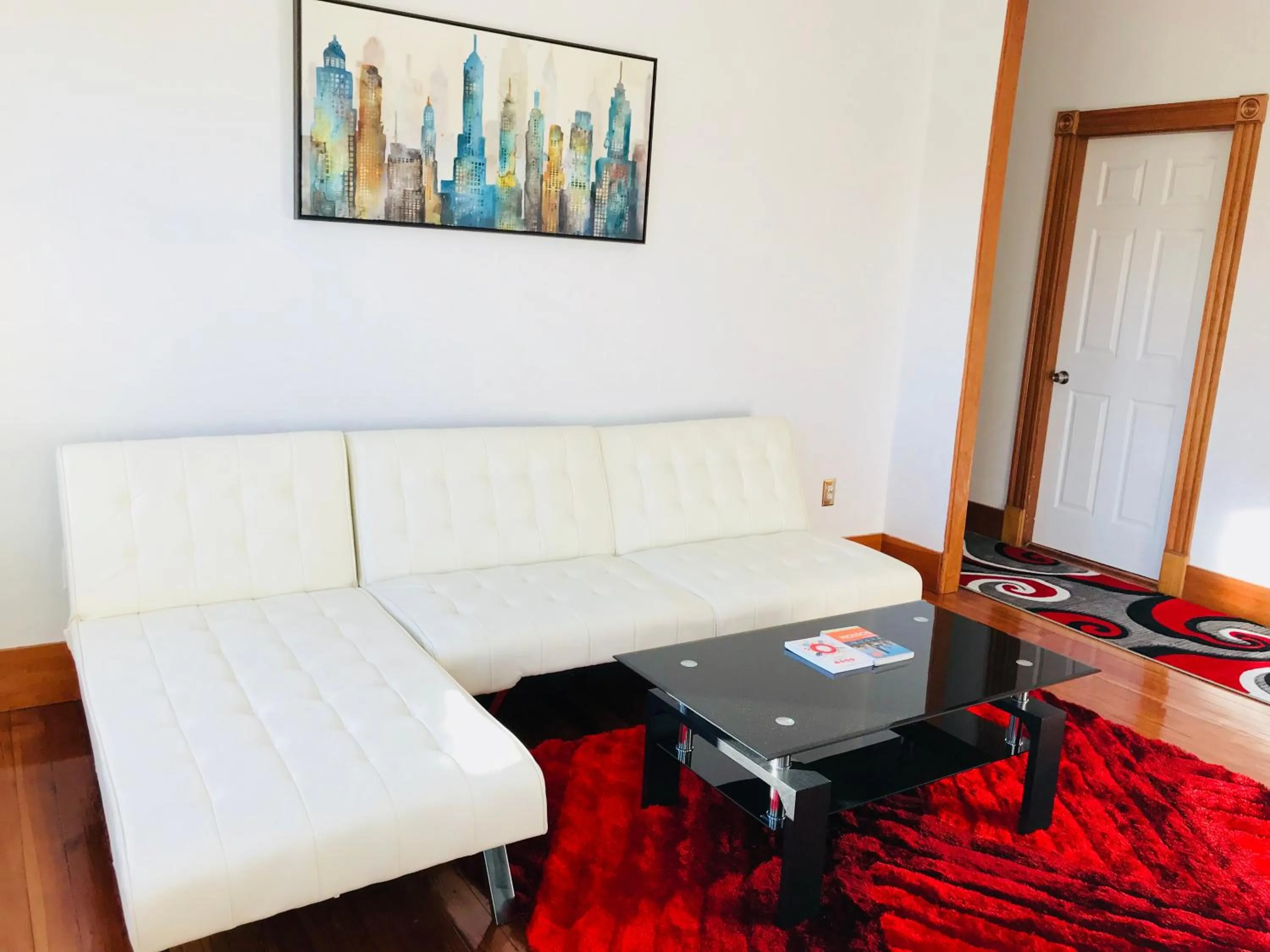 Living room in Boston Lodge and Suites