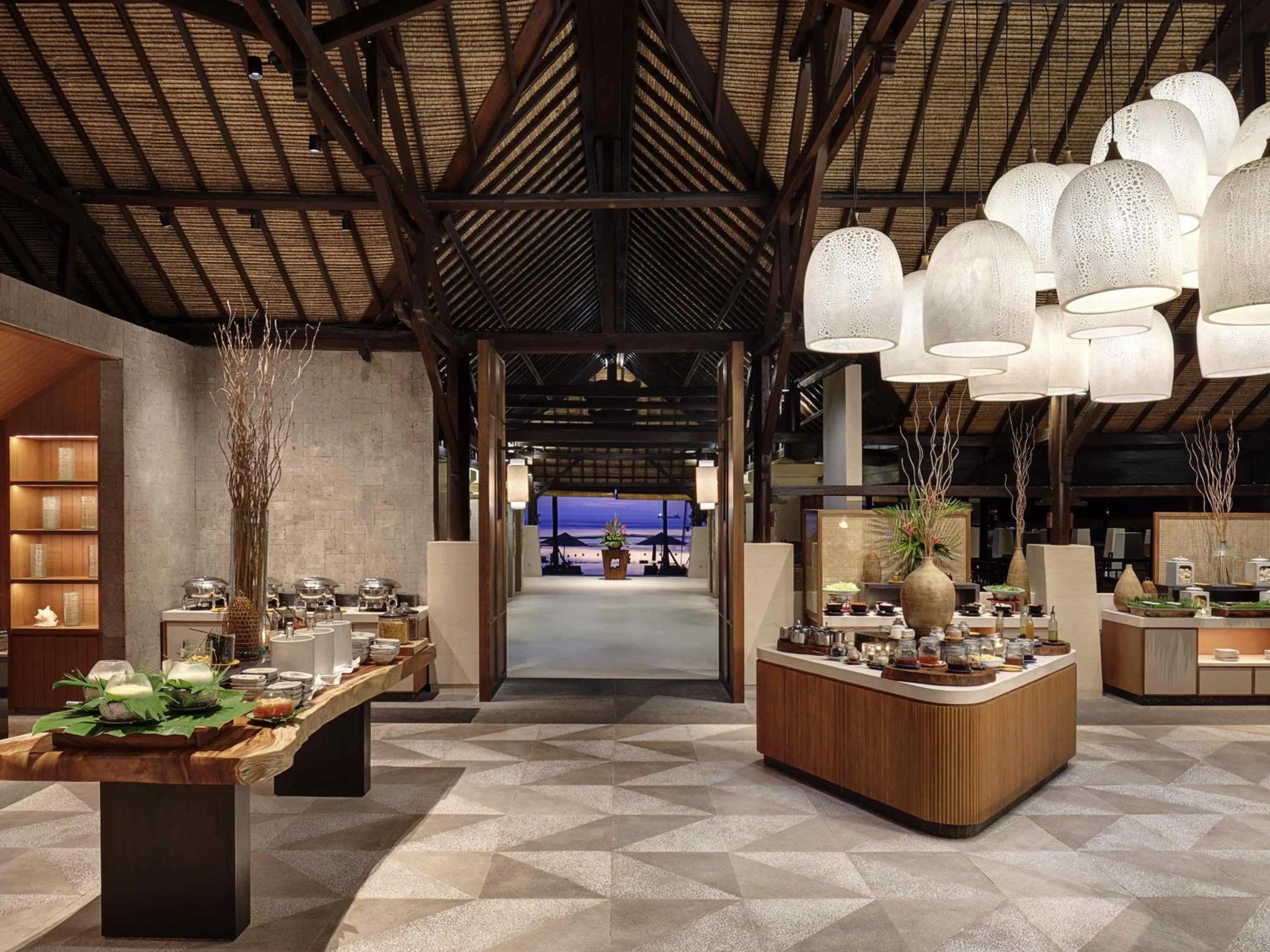 Restaurant/places to eat in Novotel Bali Benoa