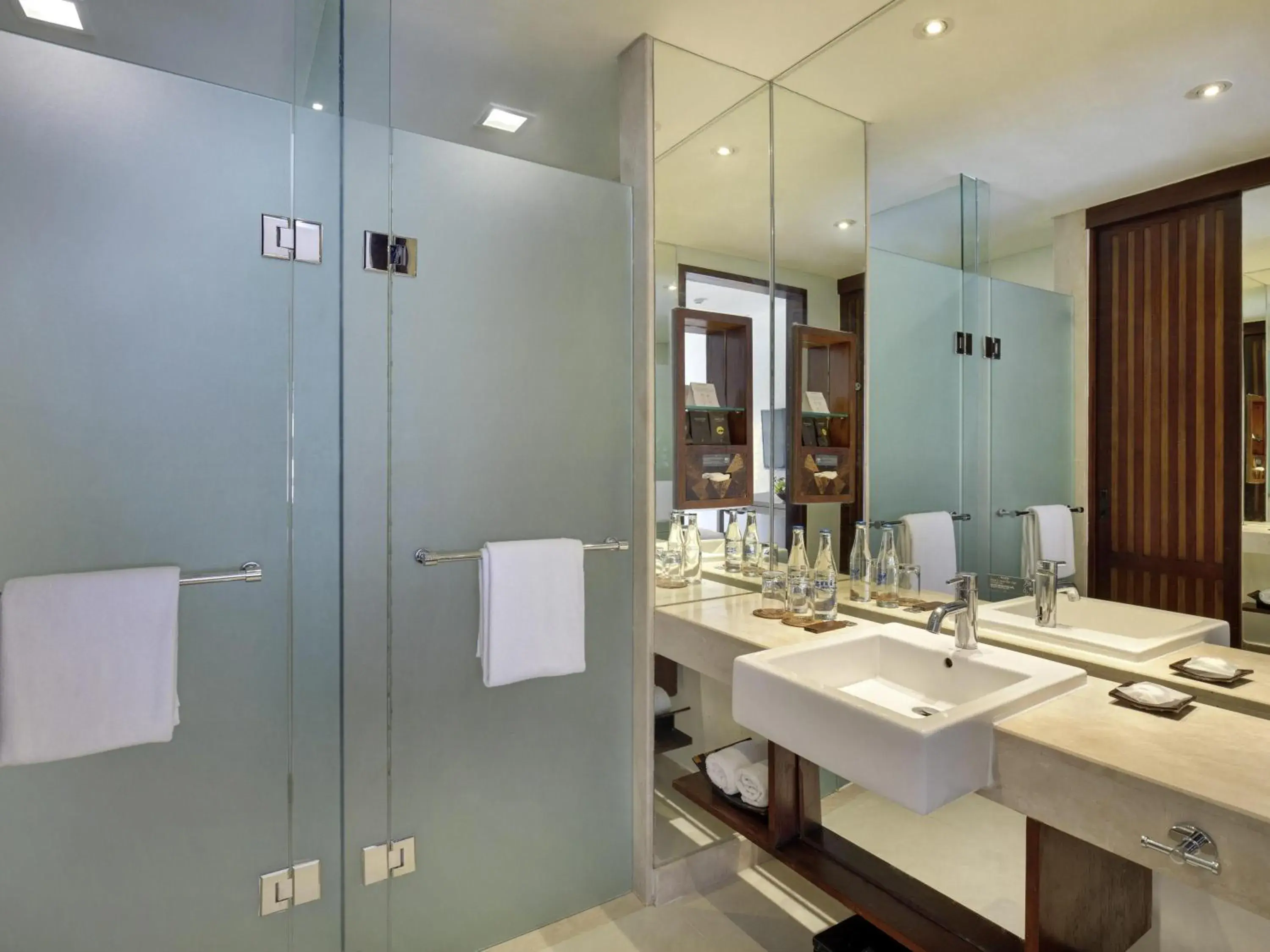 Deluxe Double Room in Novotel Bali Benoa Deluxe Double Room in Novotel Bali Benoa