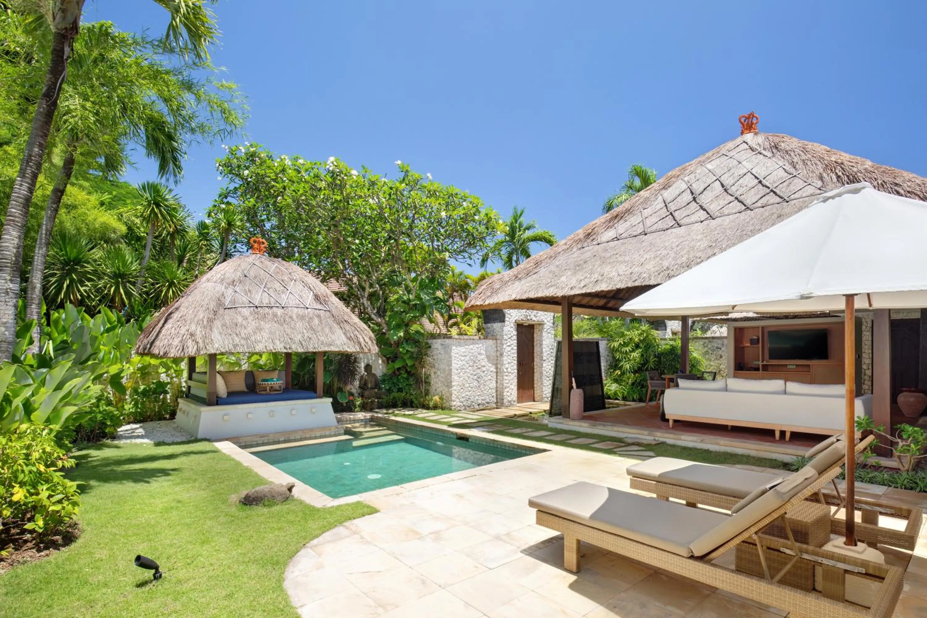 Garden in Novotel Bali Benoa