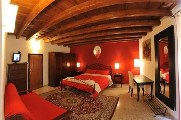 Triple Room in La Disfida Di Barletta Triple Room in La Disfida Di Barletta