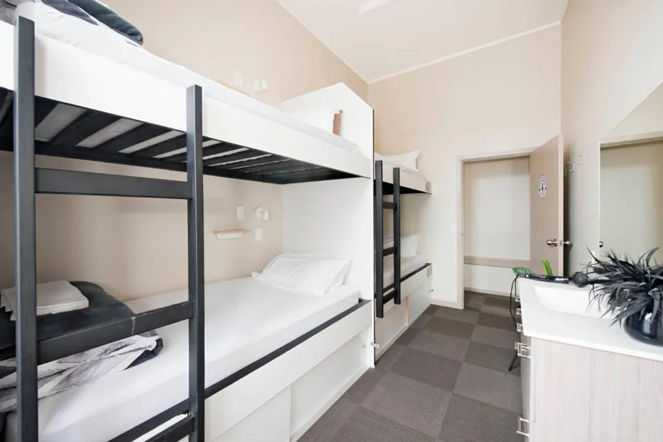 Bed in Bridge Backpackers