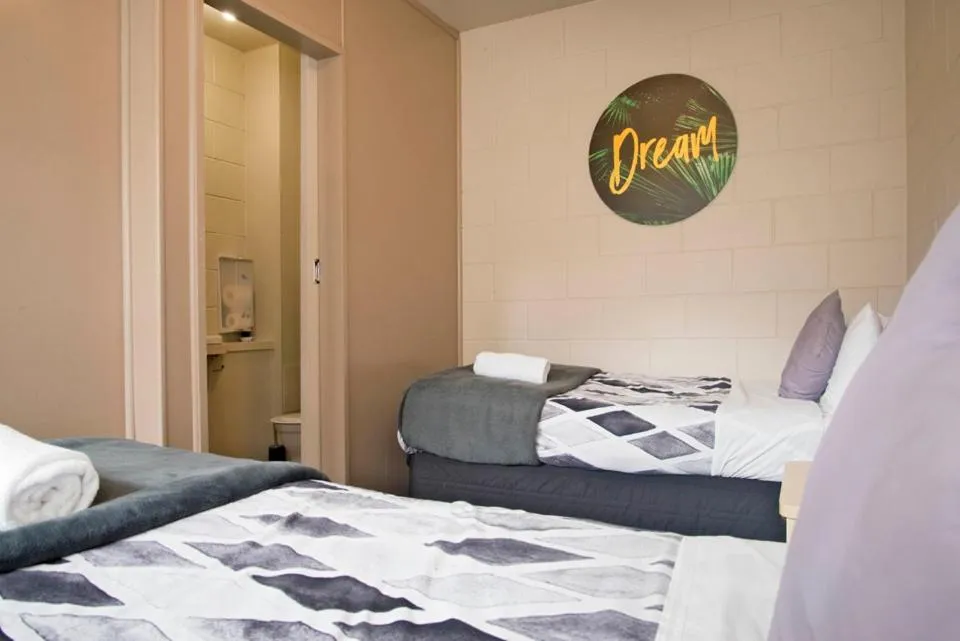 Bed in Bridge Backpackers