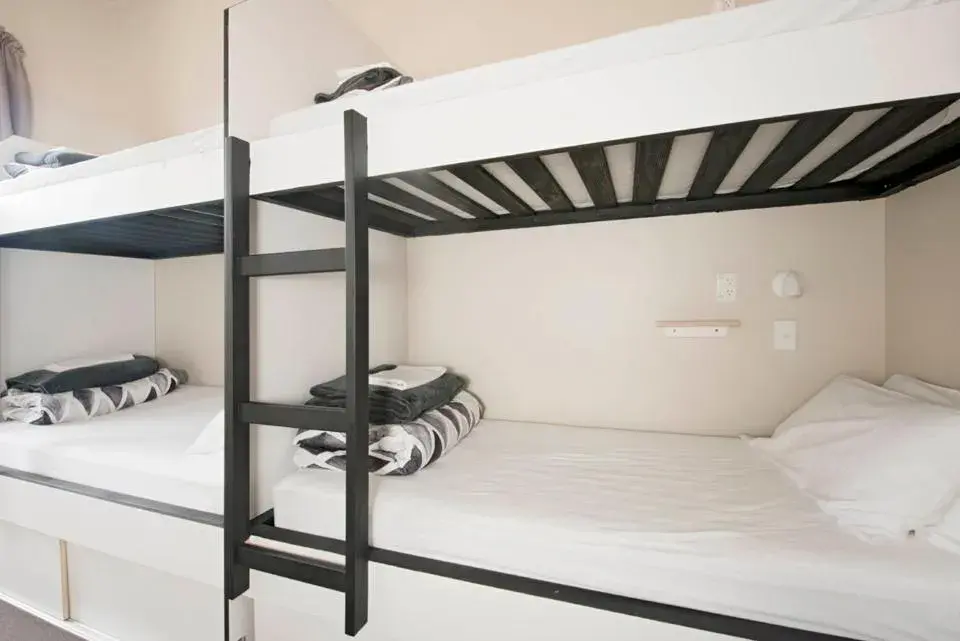 Bed in Bridge Backpackers Bed in Bridge Backpackers