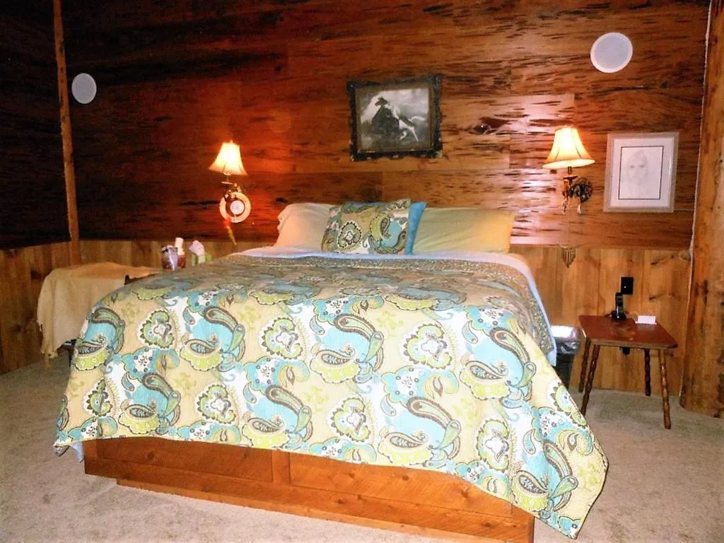 Bed in McDonald's Ranch Lodge