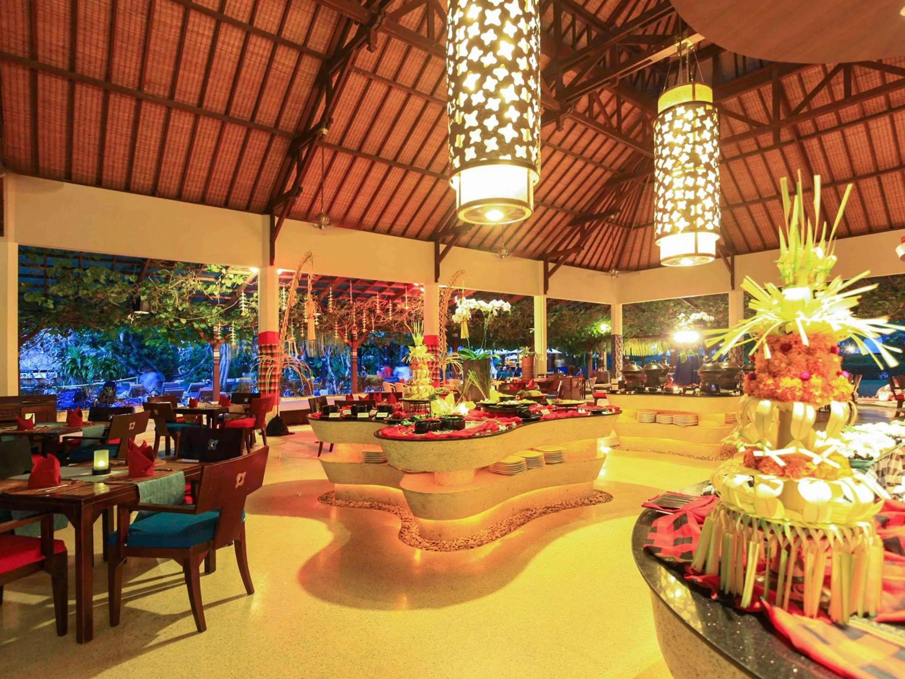 Restaurant/places to eat in Novotel Bali Nusa Dua