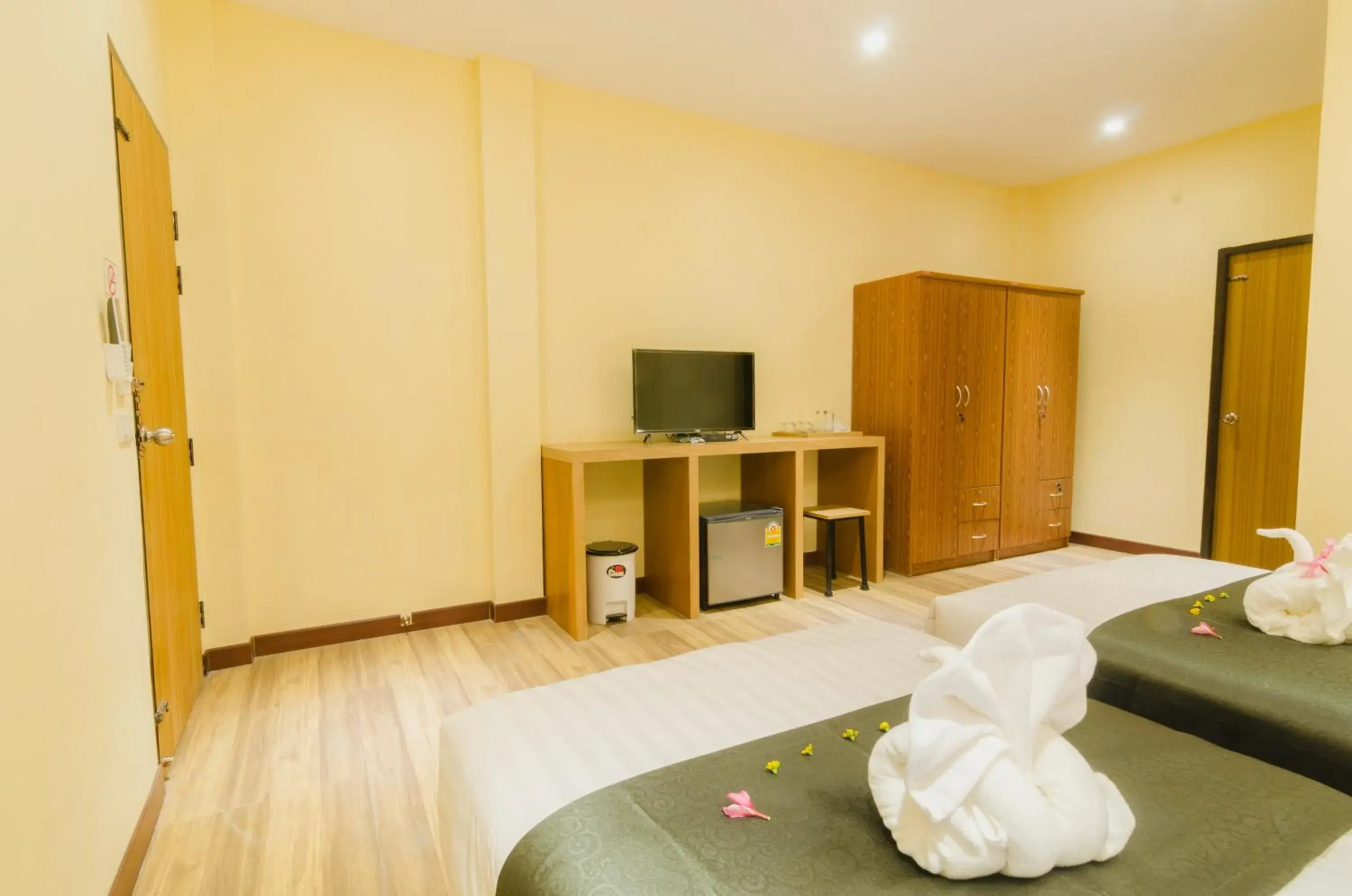 Bed in My Living Place Nathon Bed in My Living Place Nathon