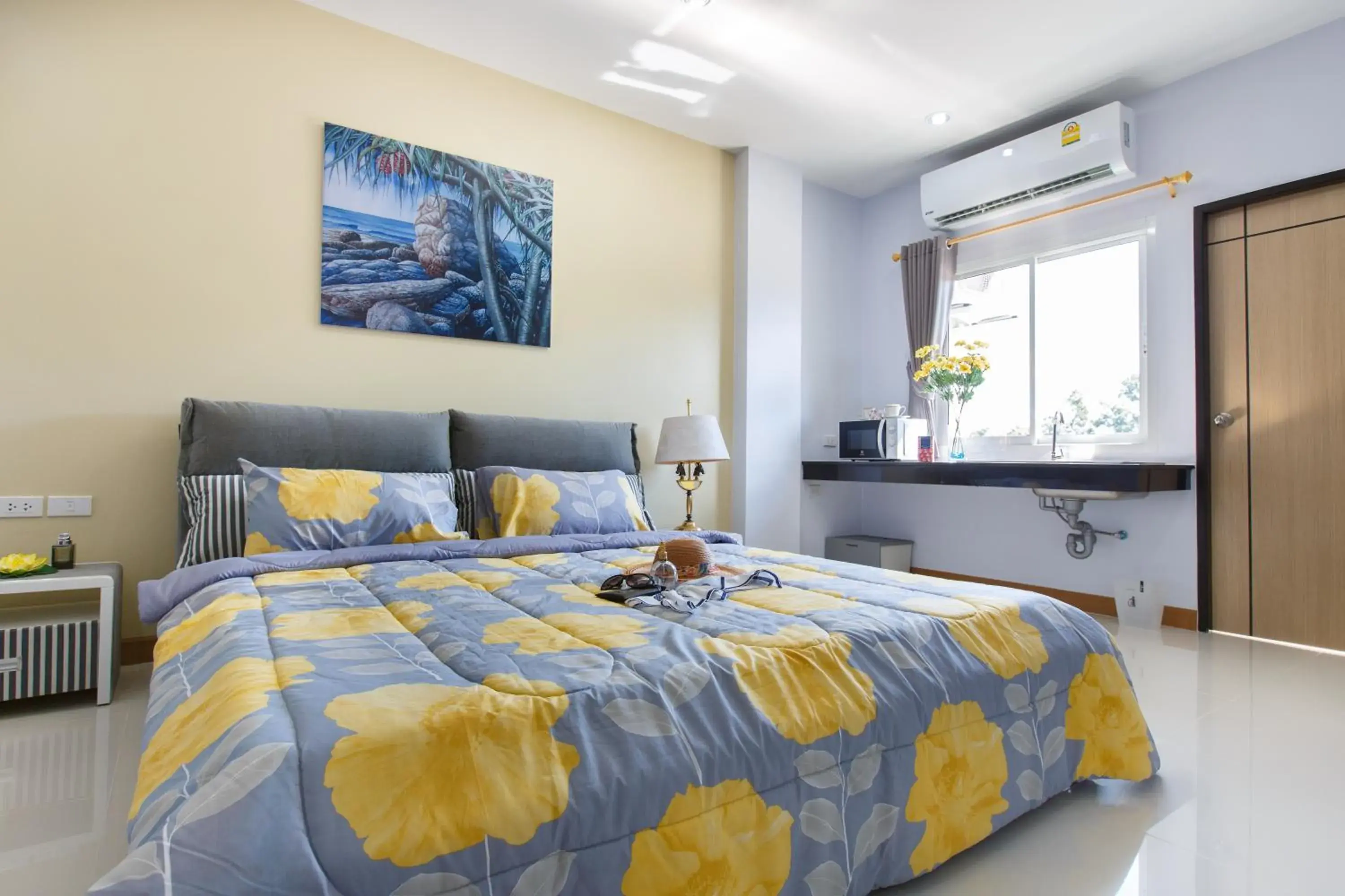 Bed in YaYa B By Briza Group Bed in YaYa B By Briza Group