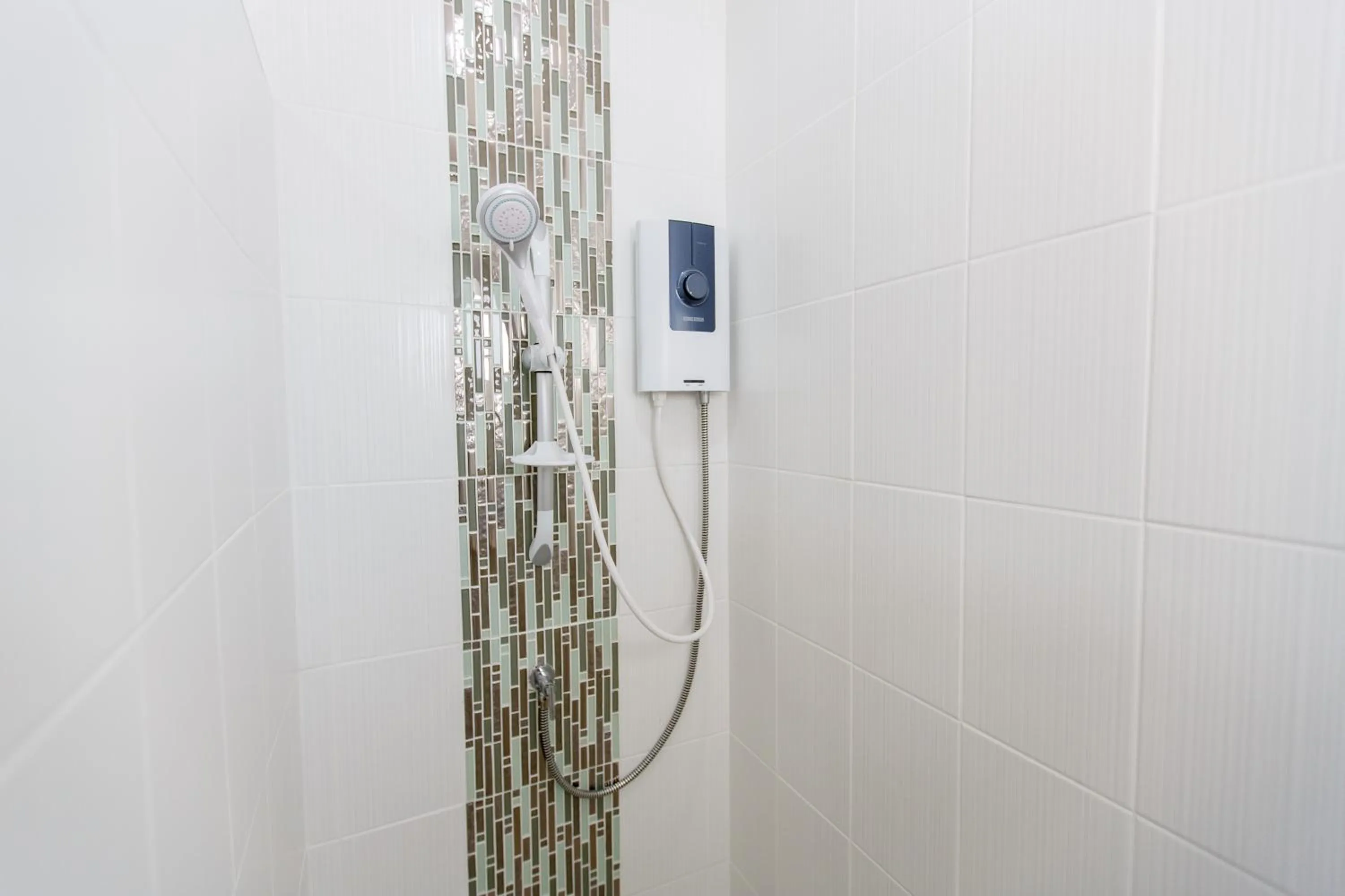 Shower in YaYa B By Briza Group