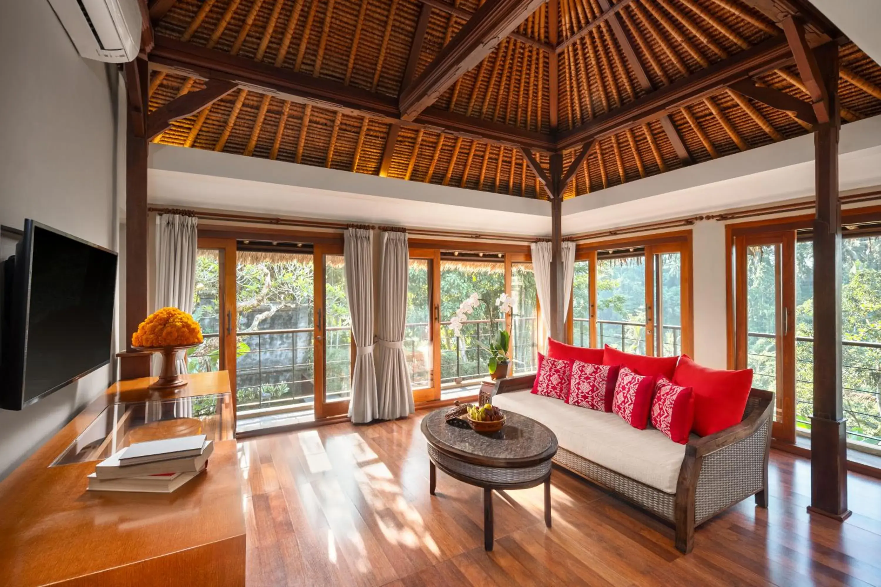 Living room in Kamandalu Ubud Living room in Kamandalu Ubud