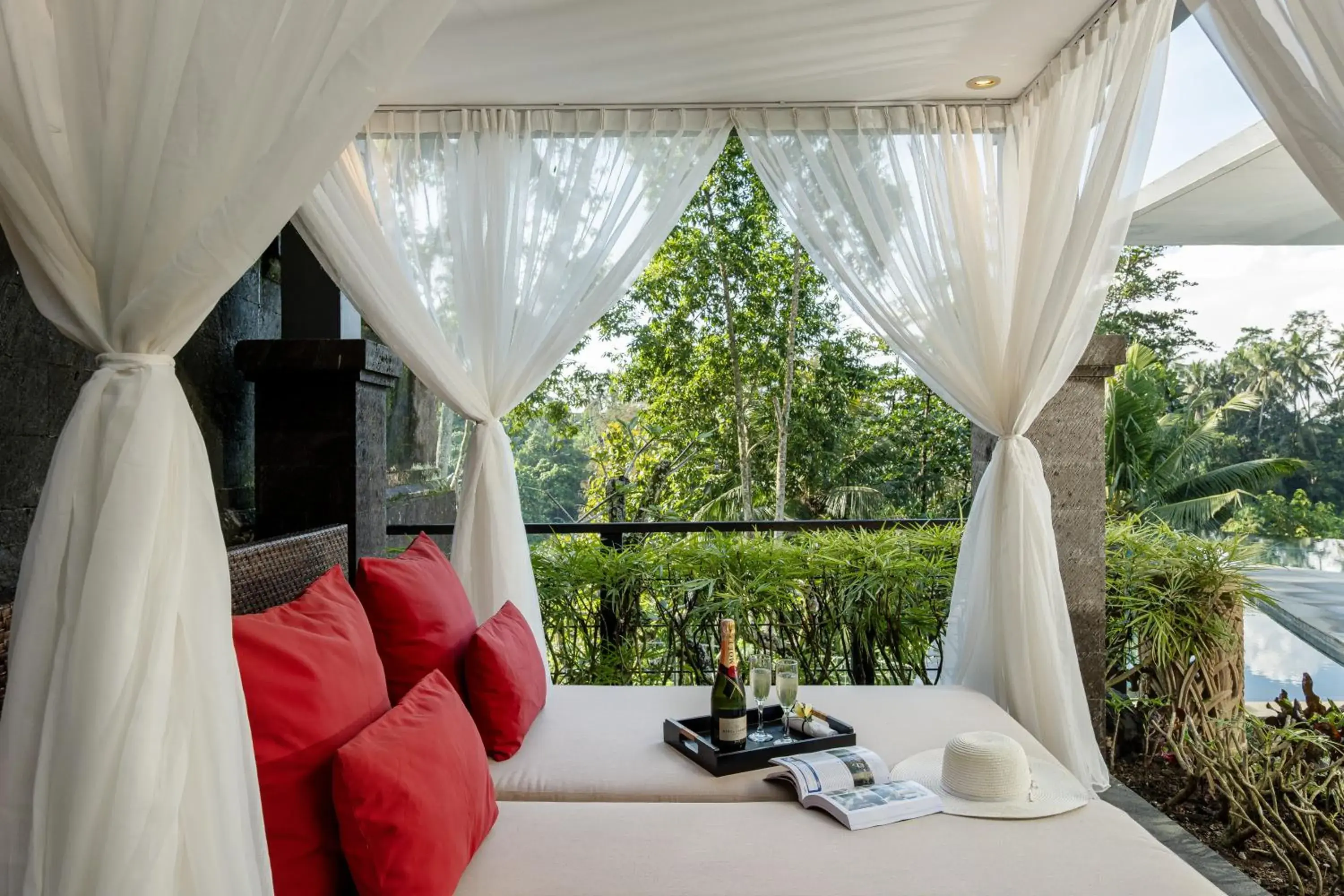 Swimming pool in Kamandalu Ubud Swimming pool in Kamandalu Ubud