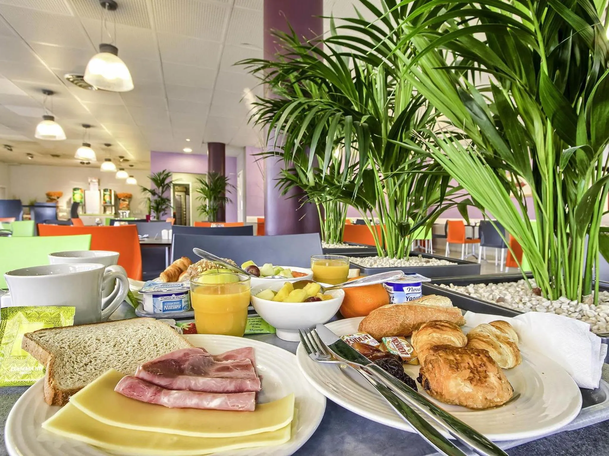 Restaurant/places to eat in ibis Styles Paris Roissy-CDG
