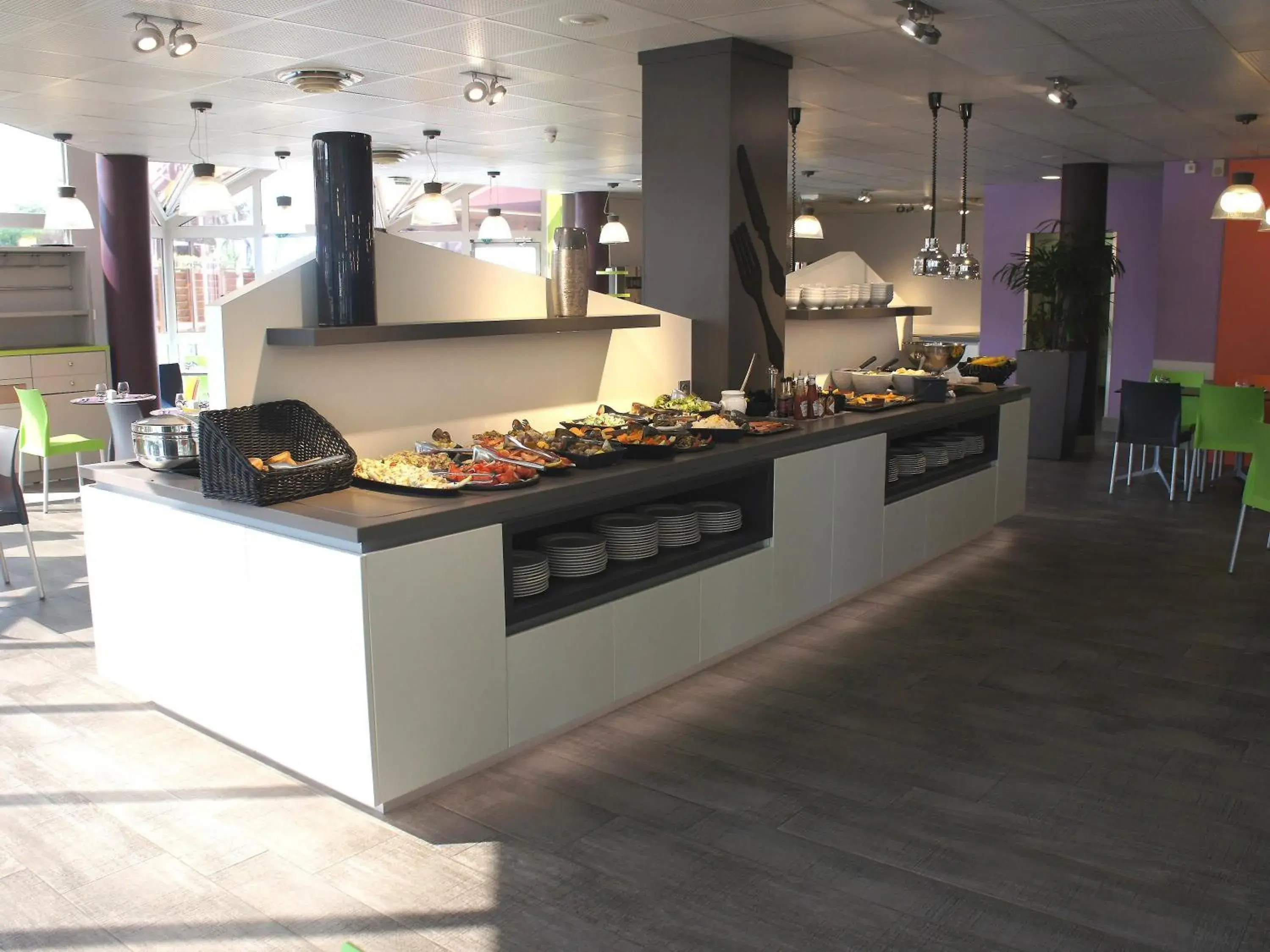 Restaurant/places to eat in ibis Styles Paris Roissy-CDG Restaurant/places to eat in ibis Styles Paris Roissy-CDG