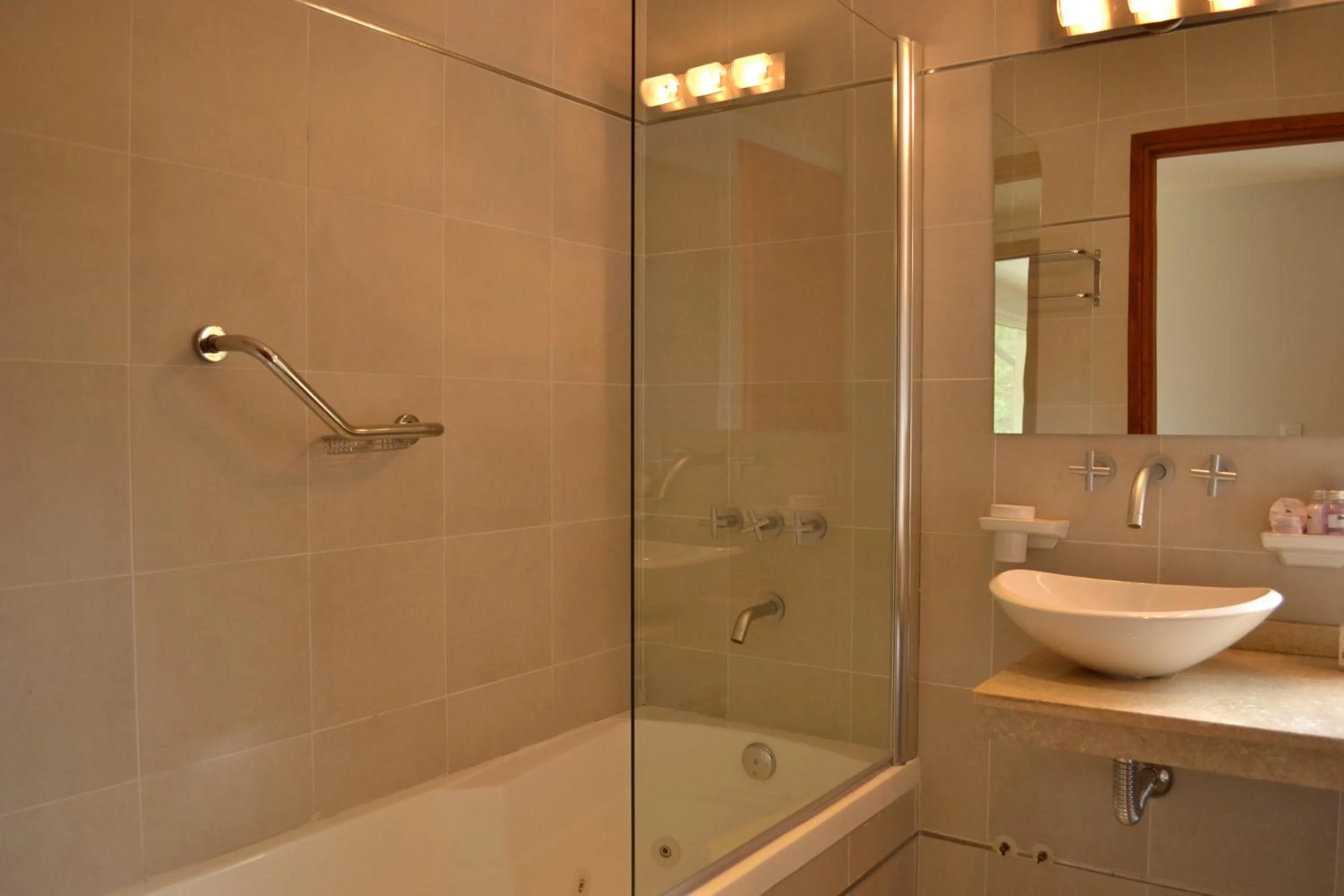 Shower in Las Nalcas Boutique Hotel & Mountain Spa