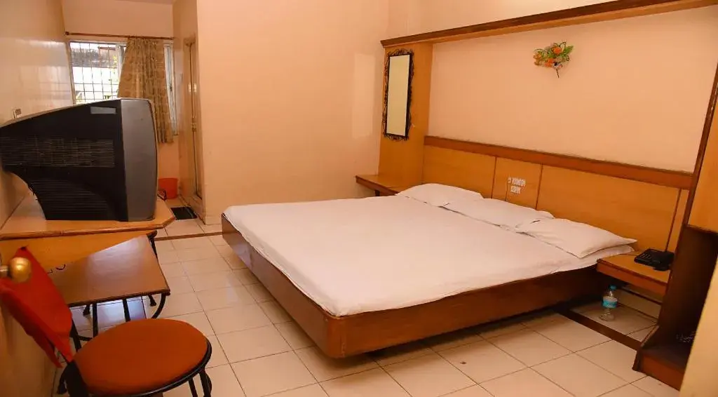 Double Room in Hotel Vishnu Residency Double Room in Hotel Vishnu Residency