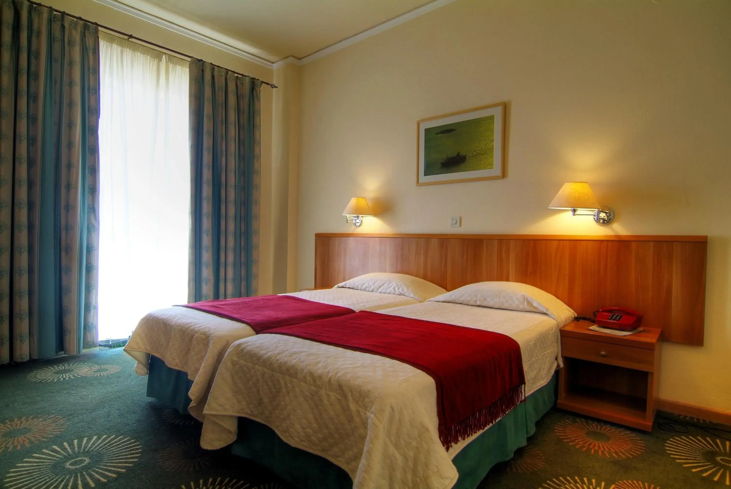 Triple Room in Hotel Kalafati Triple Room in Hotel Kalafati