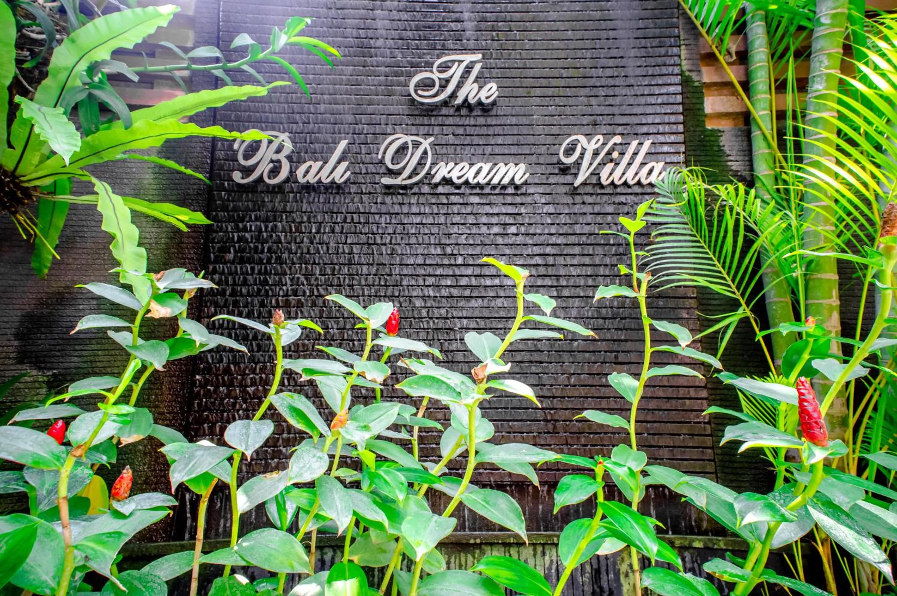 Facade/entrance in The Bali Dream Villa Seminyak