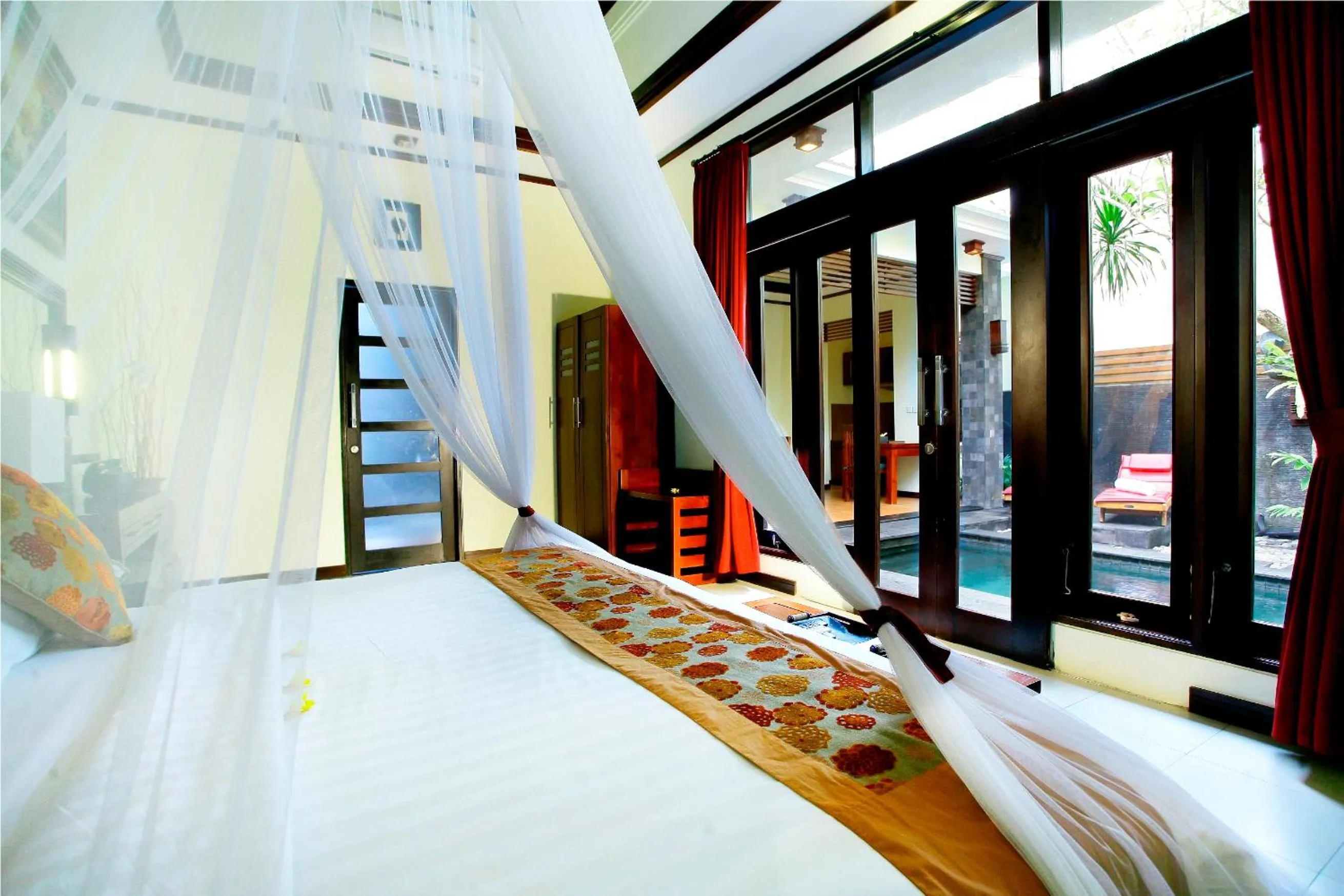 Bed in The Bali Dream Villa Seminyak