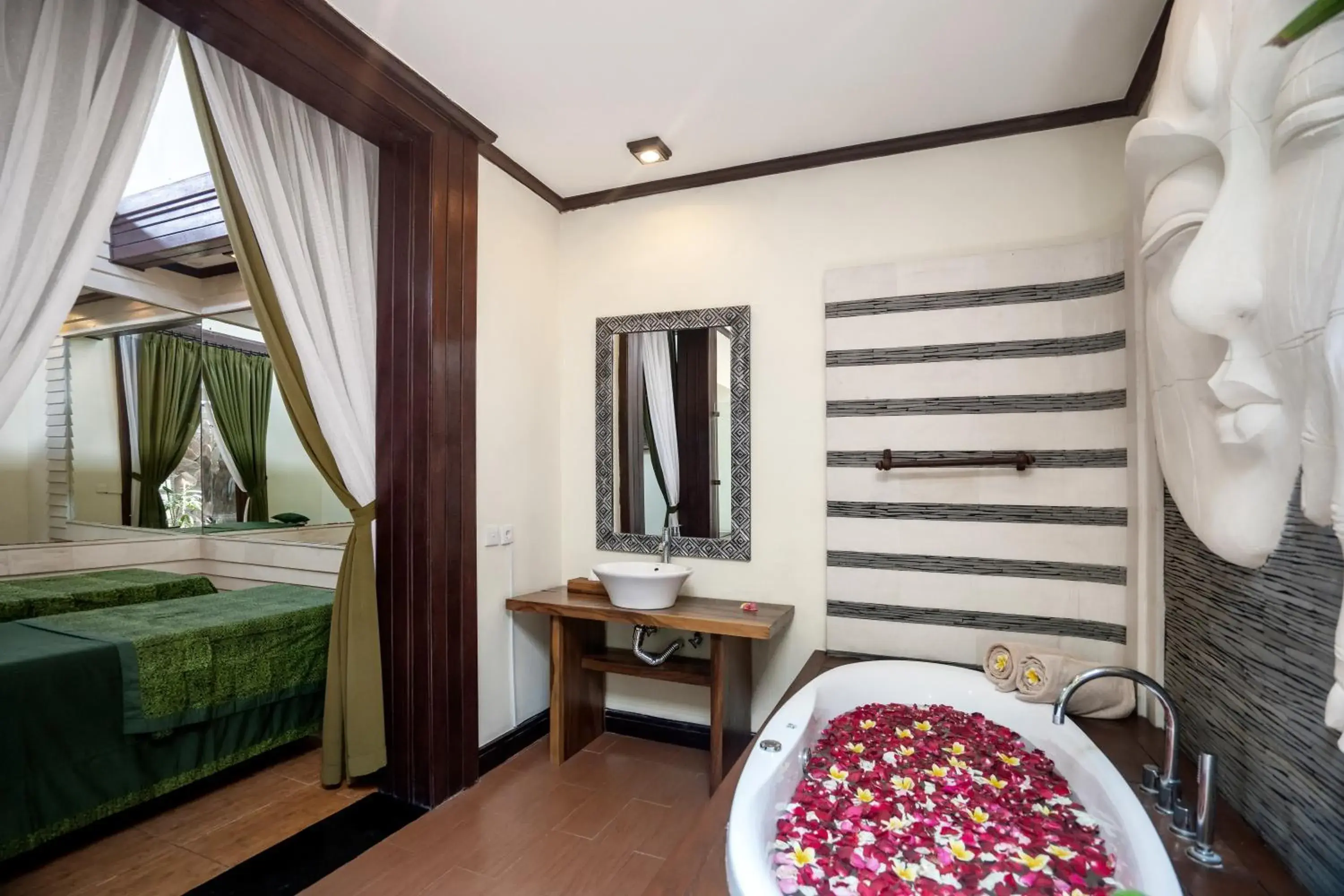 Hot Tub, Bed in The Bali Dream Villa Seminyak Hot Tub, Bed in The Bali Dream Villa Seminyak