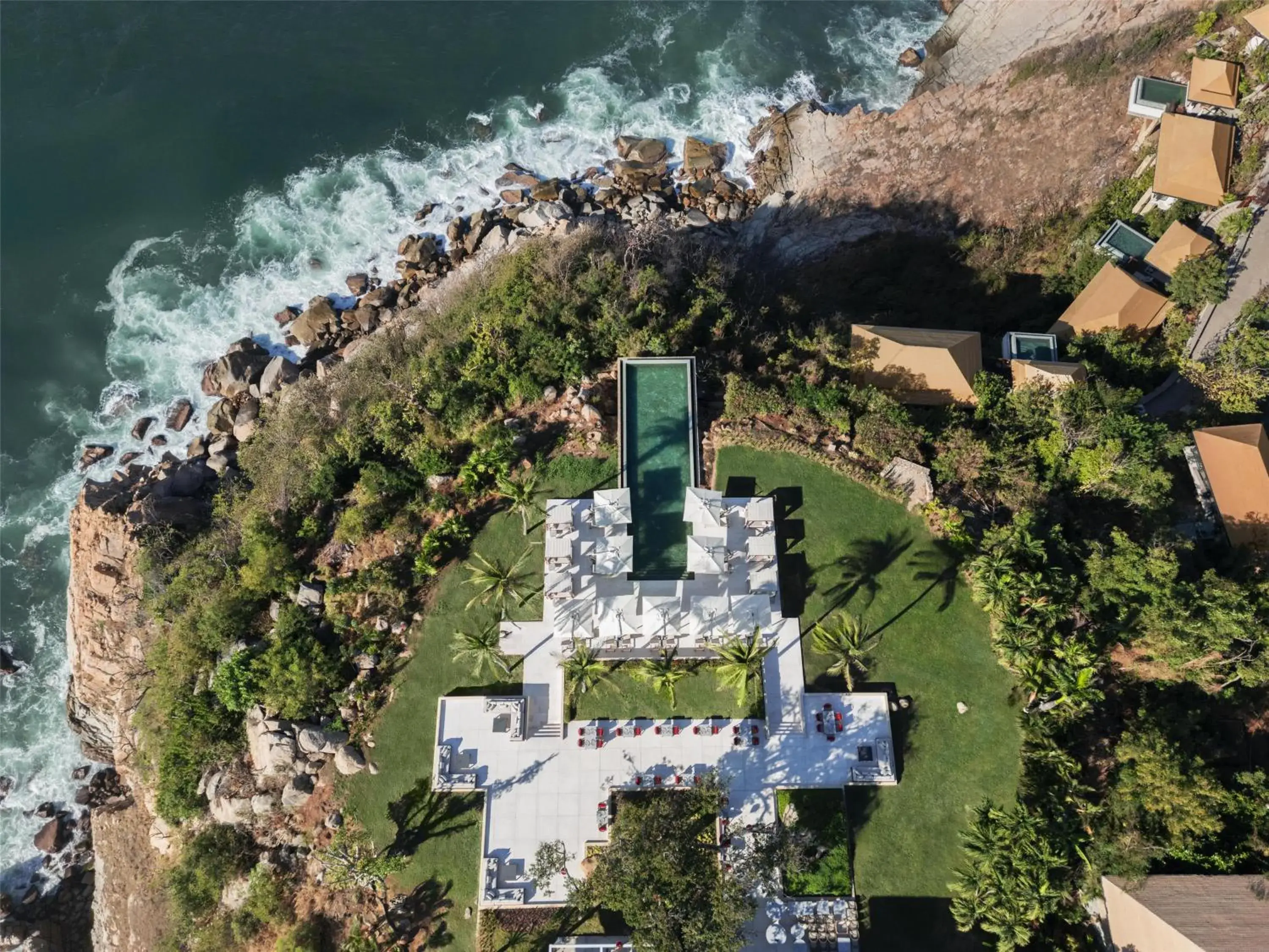 Property building in Banyan Tree Cabo Marques Property building in Banyan Tree Cabo Marques