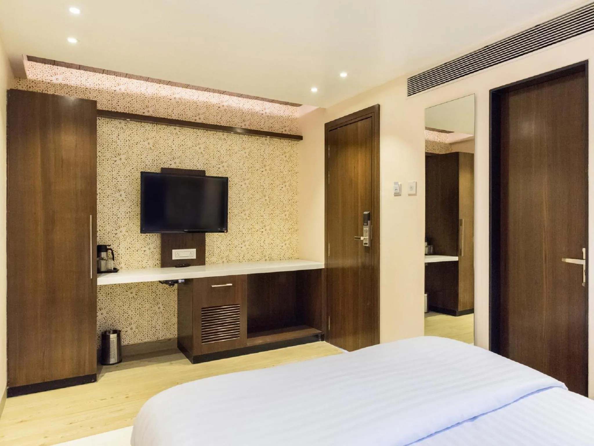 Photo of the whole room, Bed in Hotel Sangat Regency