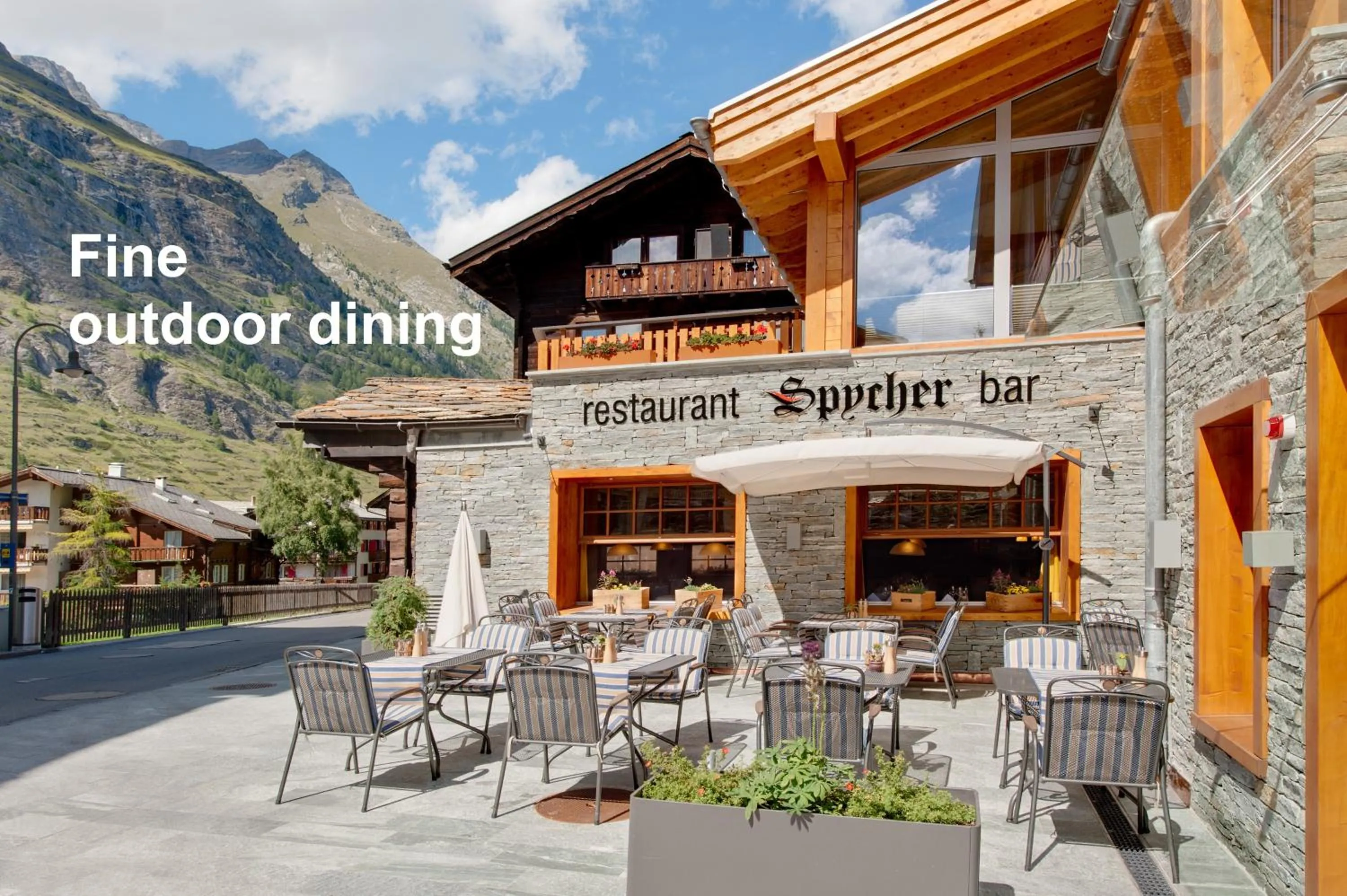 Restaurant/places to eat in Hotel Aristella Swissflair