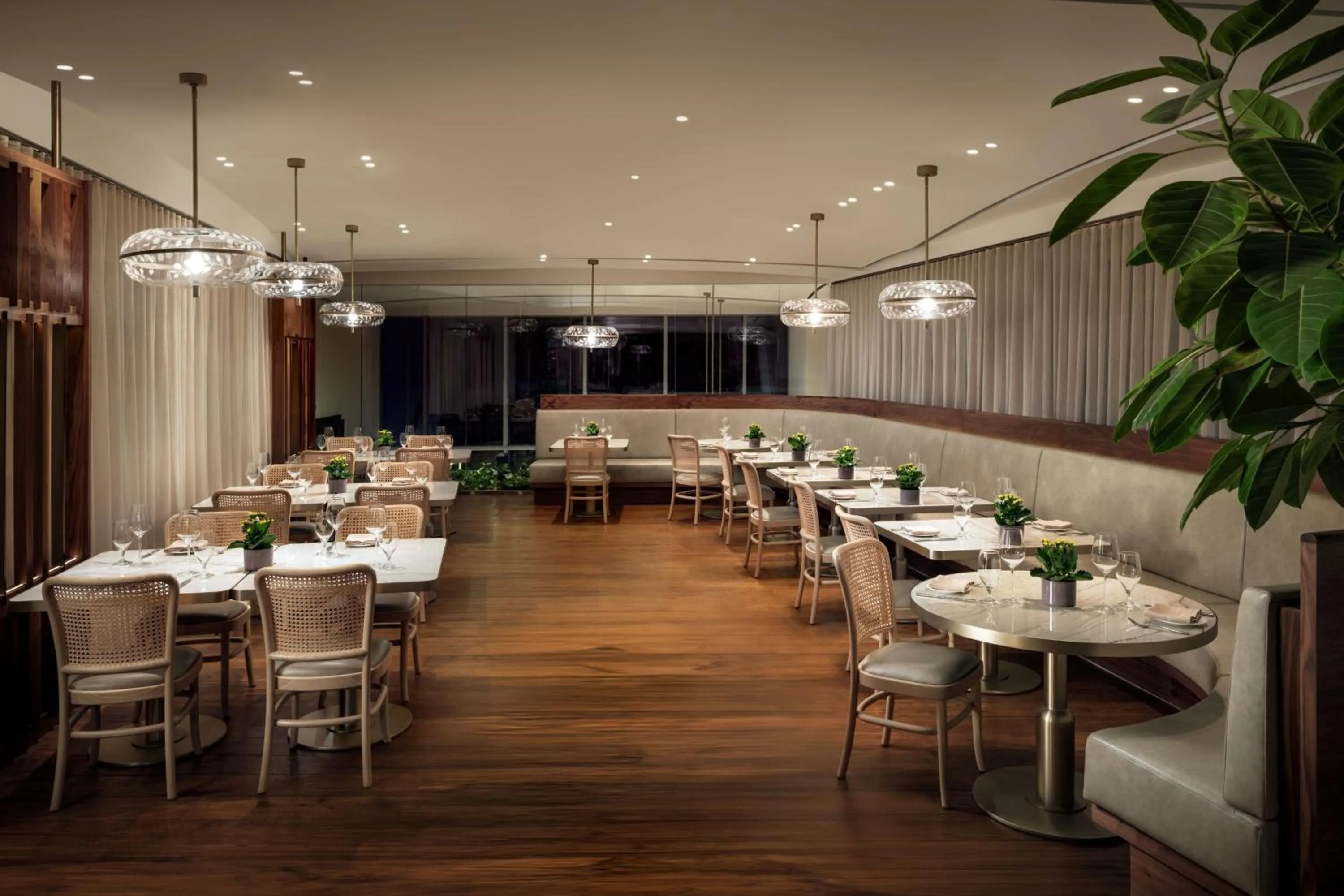 Restaurant/places to eat in The Ritz-Carlton, Toronto