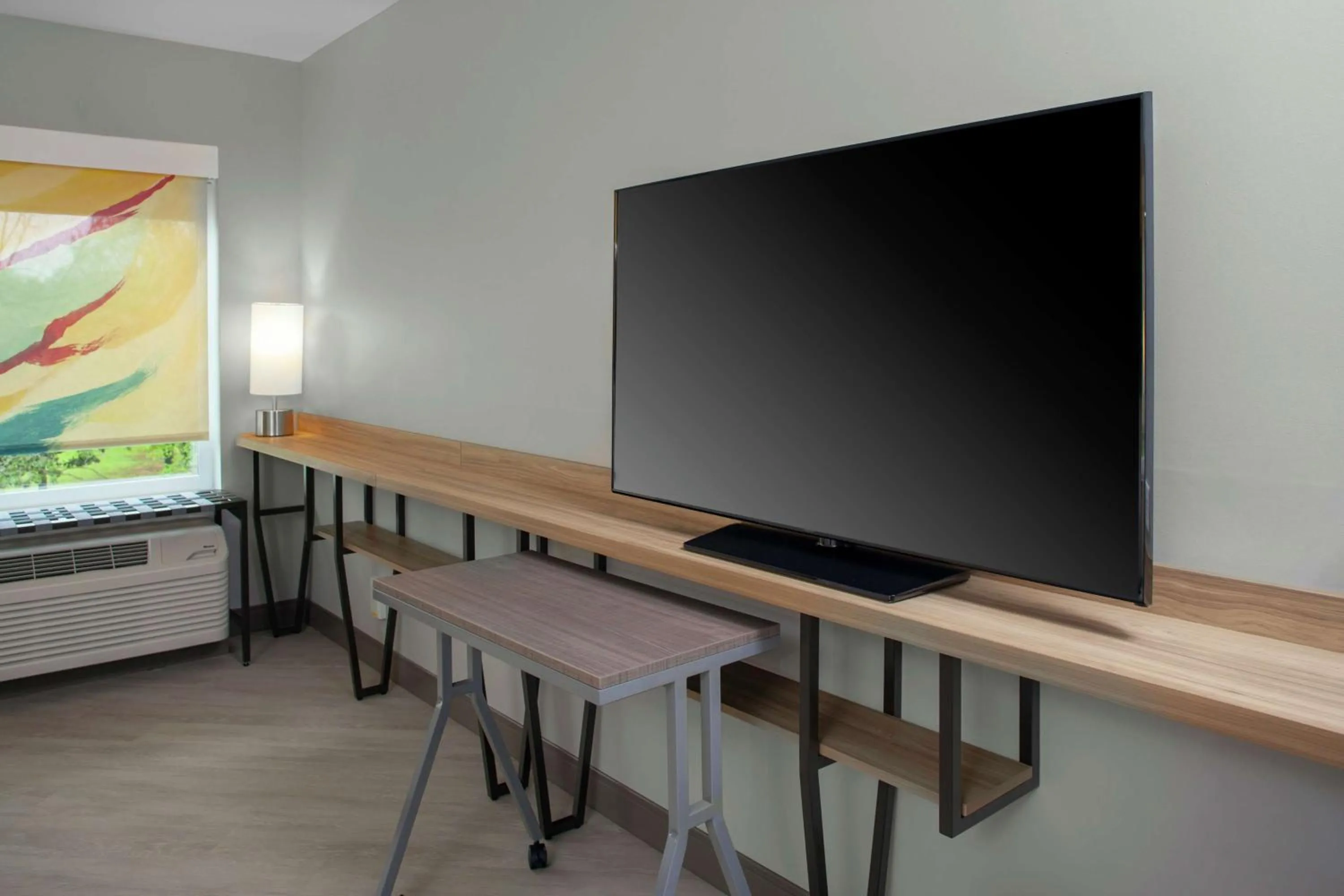 Bedroom in Tru By Hilton Farmville Va