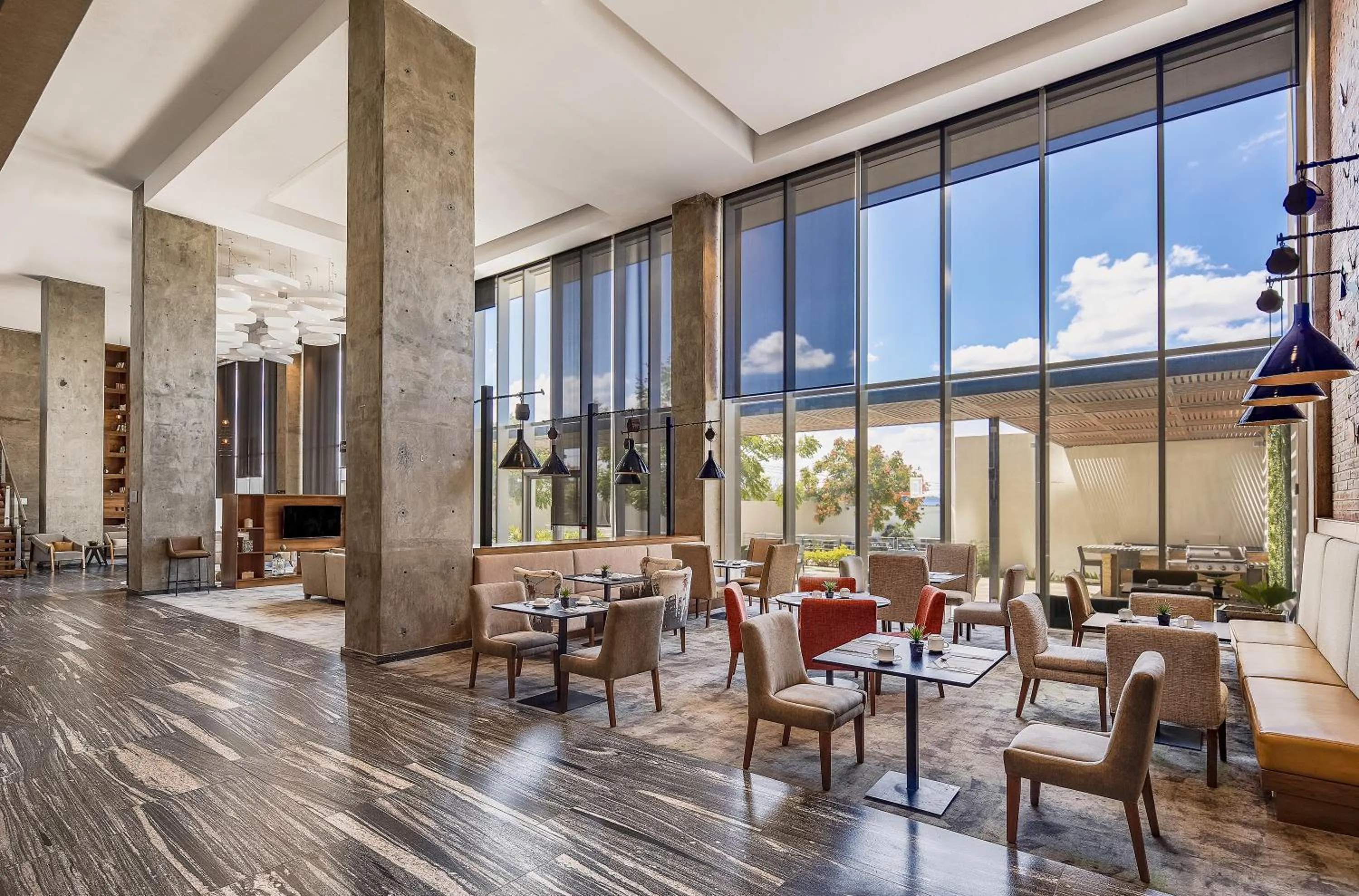 Restaurant/places to eat in Fiesta Inn Suites Aeropuerto del Bajío