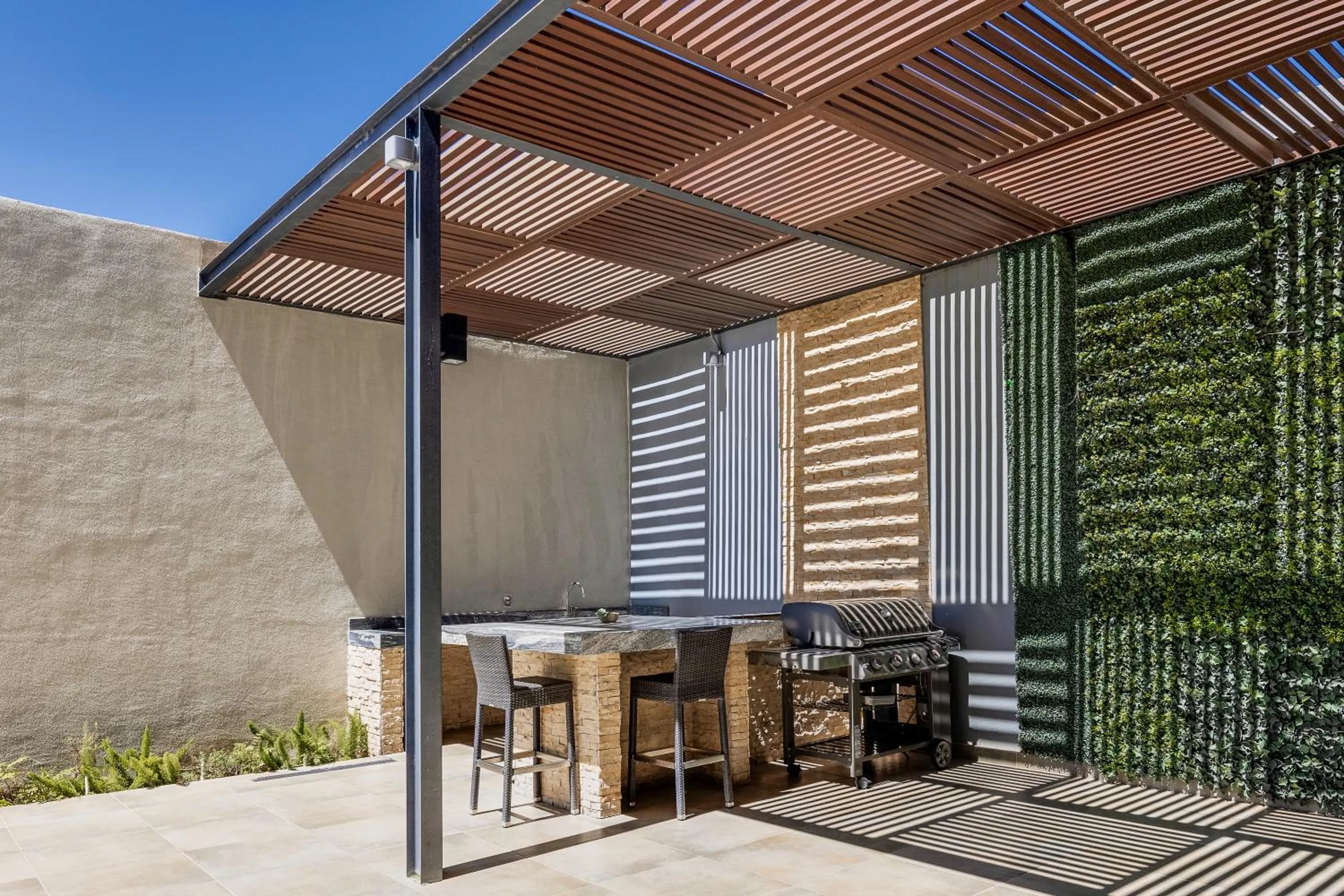 Balcony/Terrace in Fiesta Inn Suites Aeropuerto del Bajío