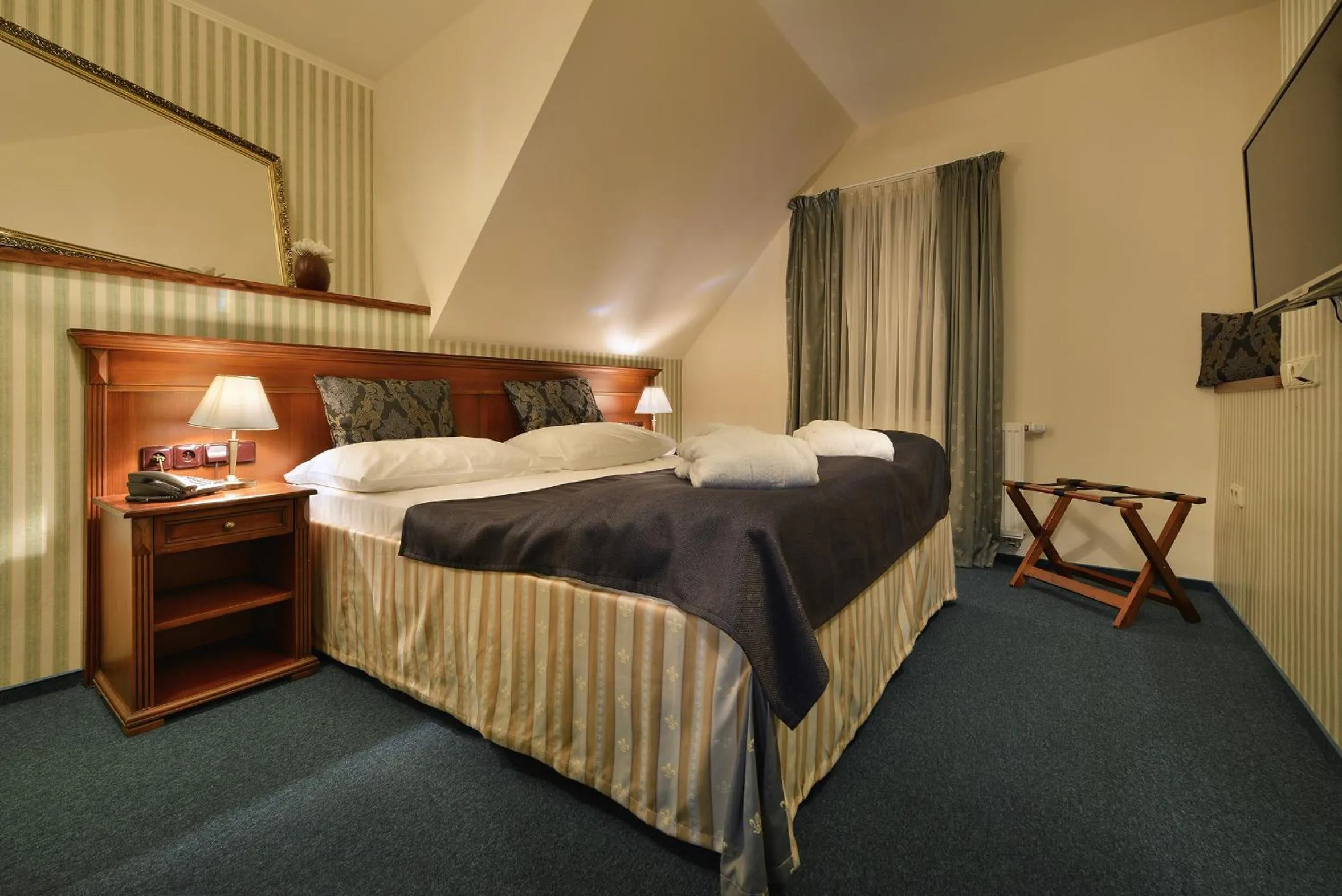 Bed in Wellness Golf Hotel Morris