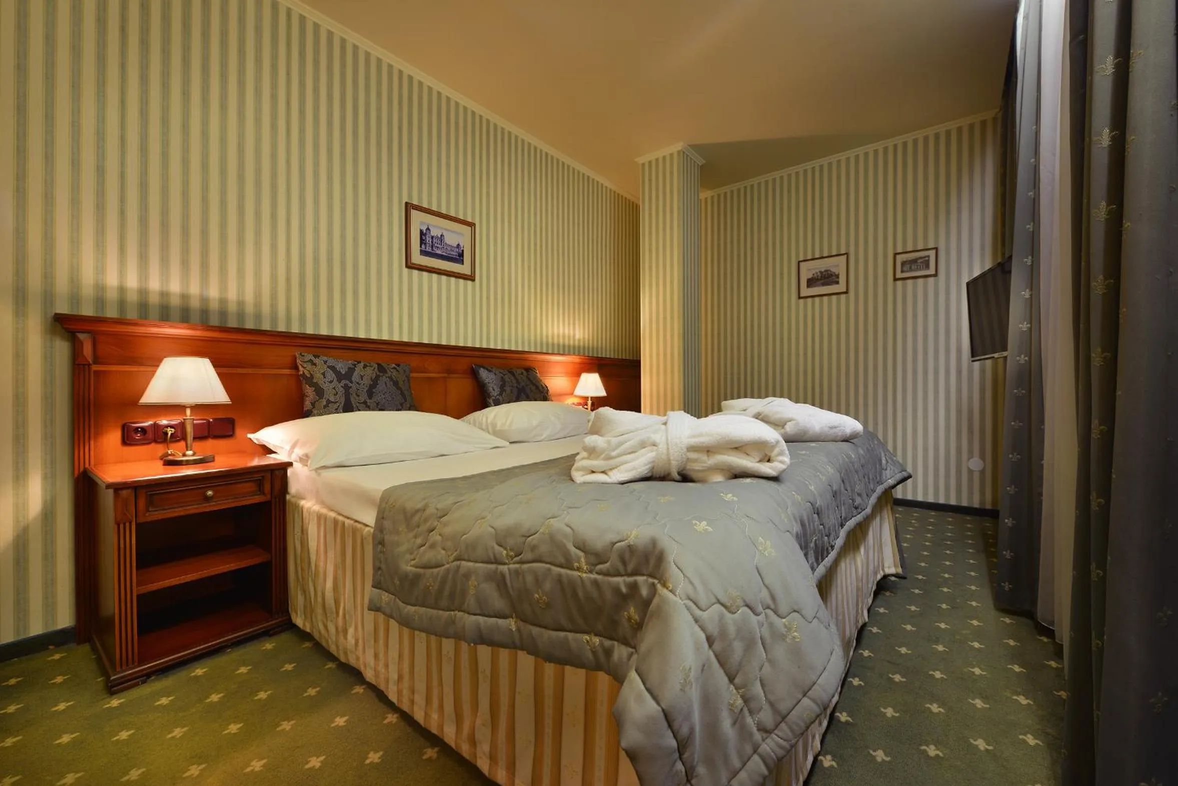 Bed in Wellness Golf Hotel Morris