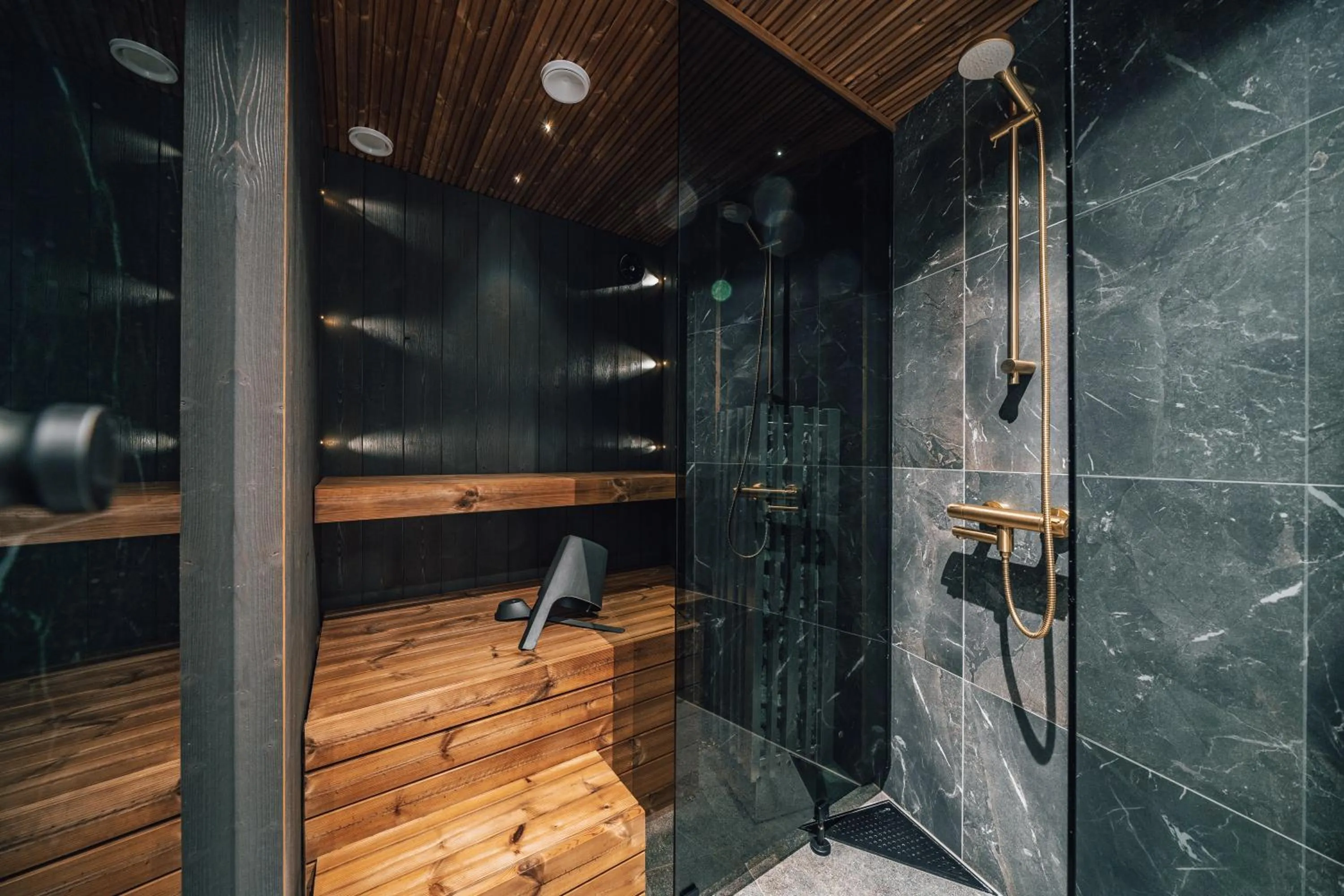 Shower in Tahko Spa Hotel