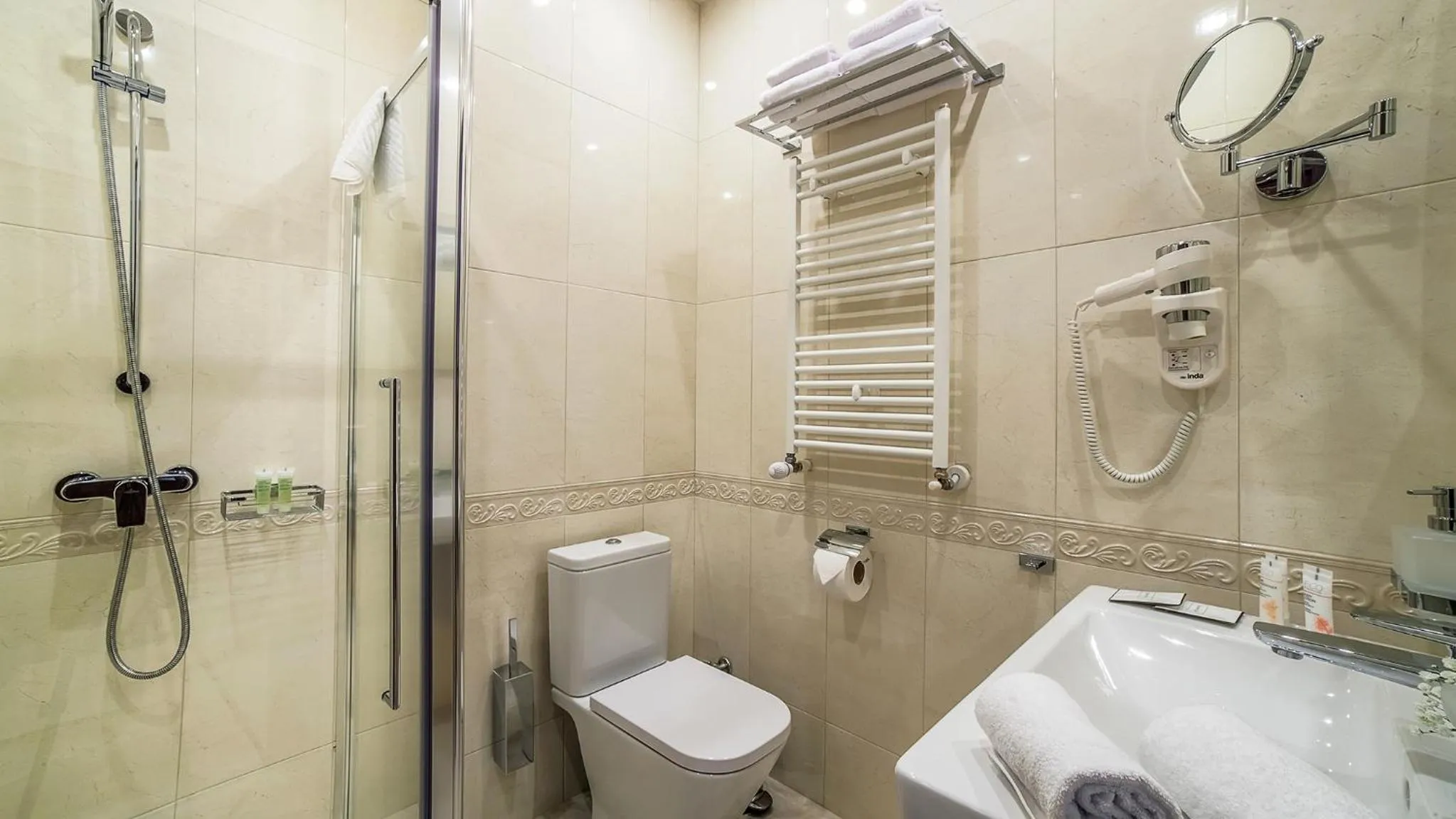 Shower in Porta Caucasia Kazbegi