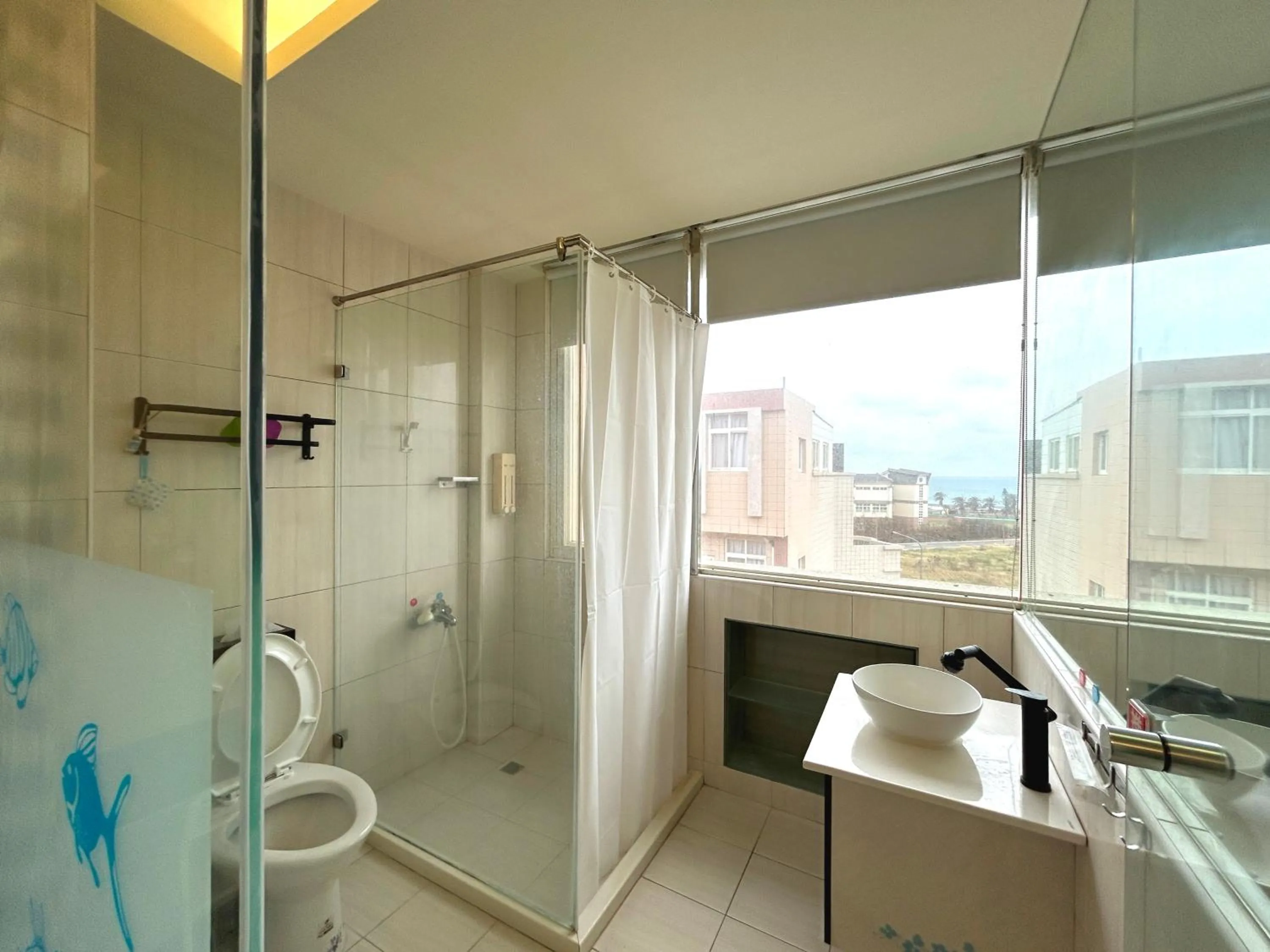 Shower in Cherry Inn