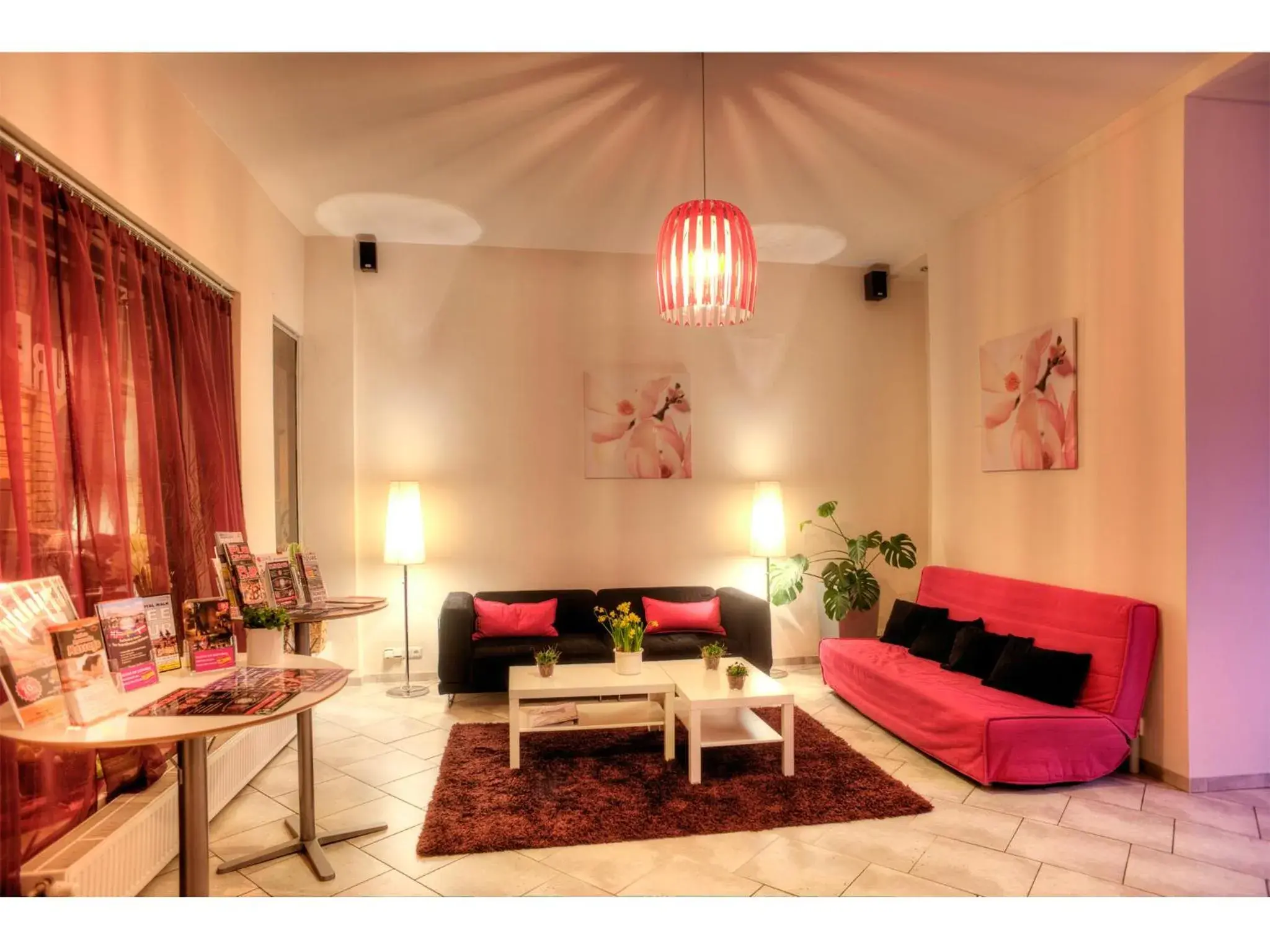 Lobby or reception in Hotel PurPur Lobby or reception in Hotel PurPur