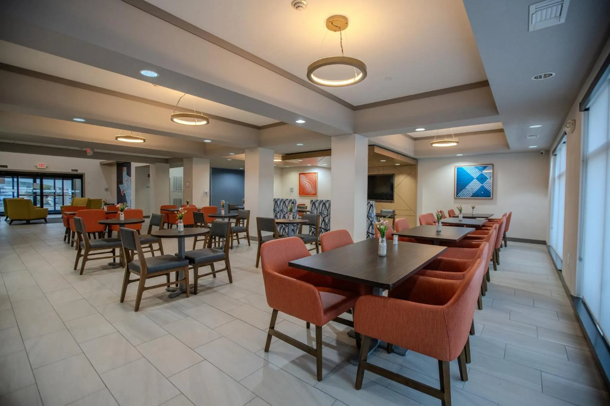 Breakfast in Holiday Inn Express & Suites Cleveland by IHG