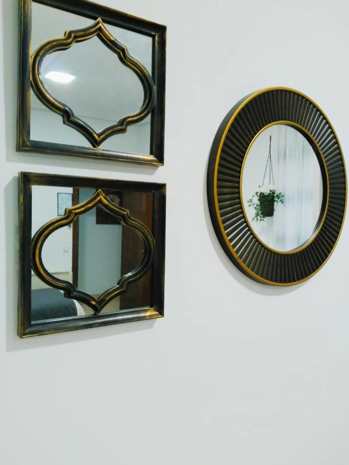 Decorative detail in Hostal Bruña Paseo del Prado