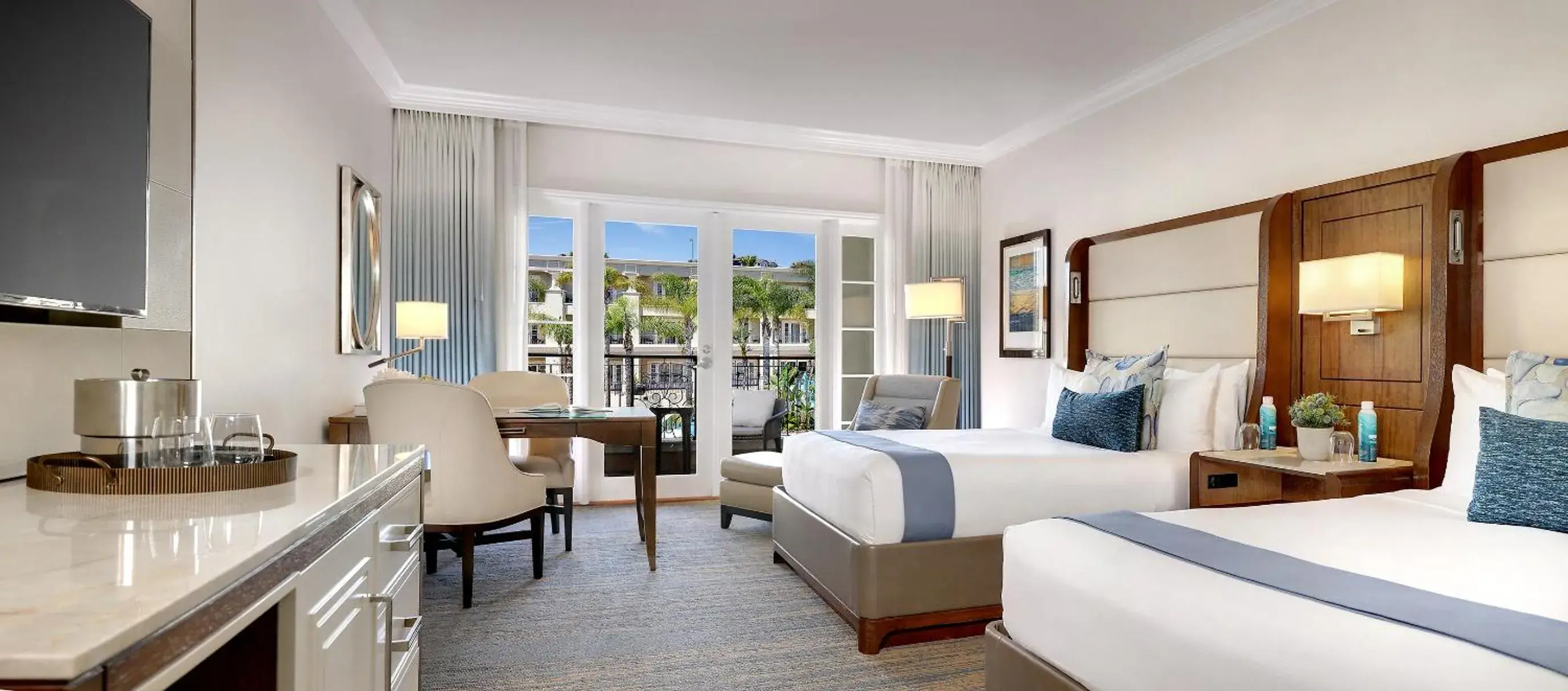 Bed in Balboa Bay Resort Bed in Balboa Bay Resort