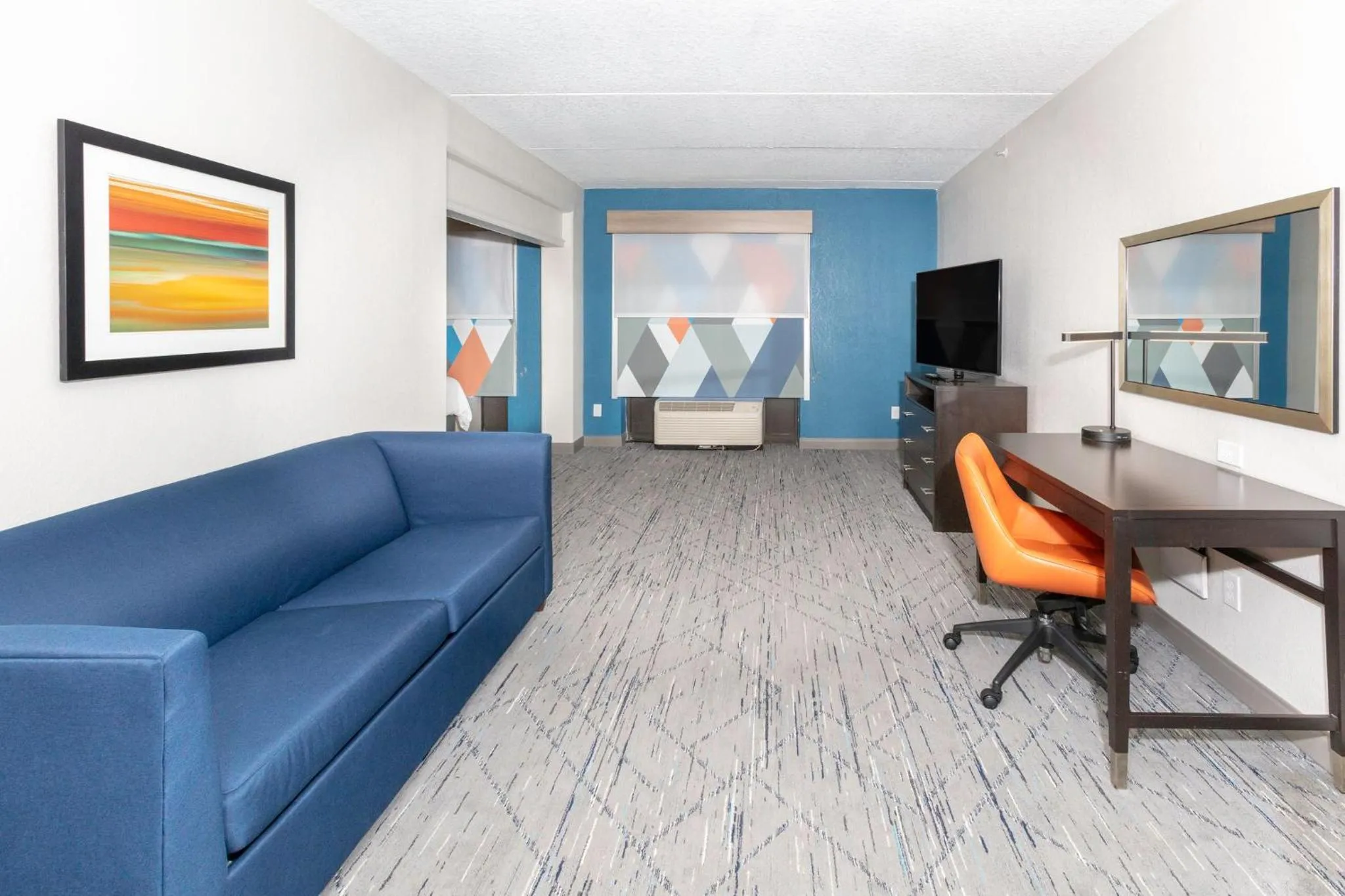 Photo of the whole room in Holiday Inn Express Hotel & Suites Jacksonville Airport by IHG