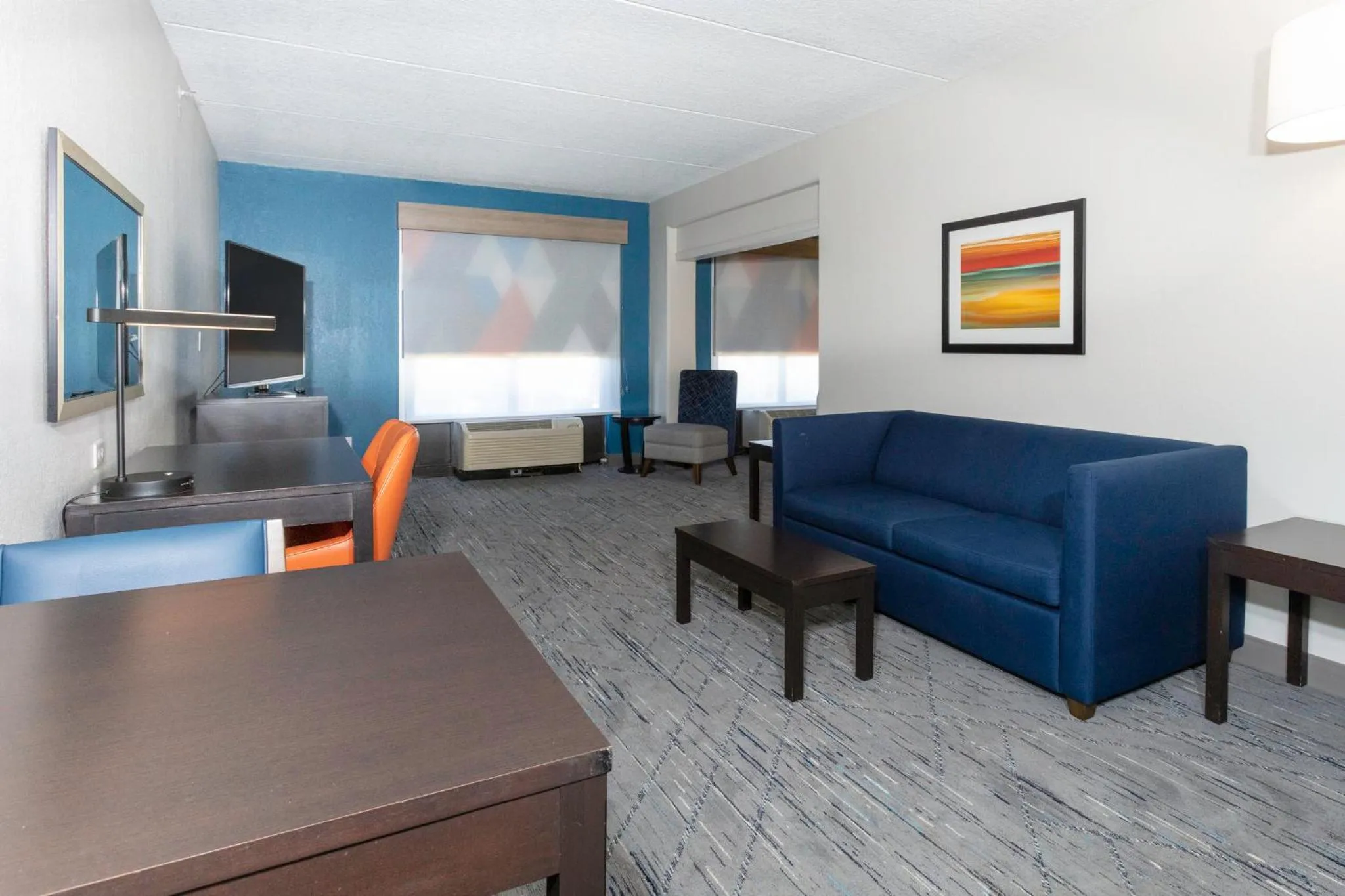 Photo of the whole room in Holiday Inn Express Hotel & Suites Jacksonville Airport by IHG