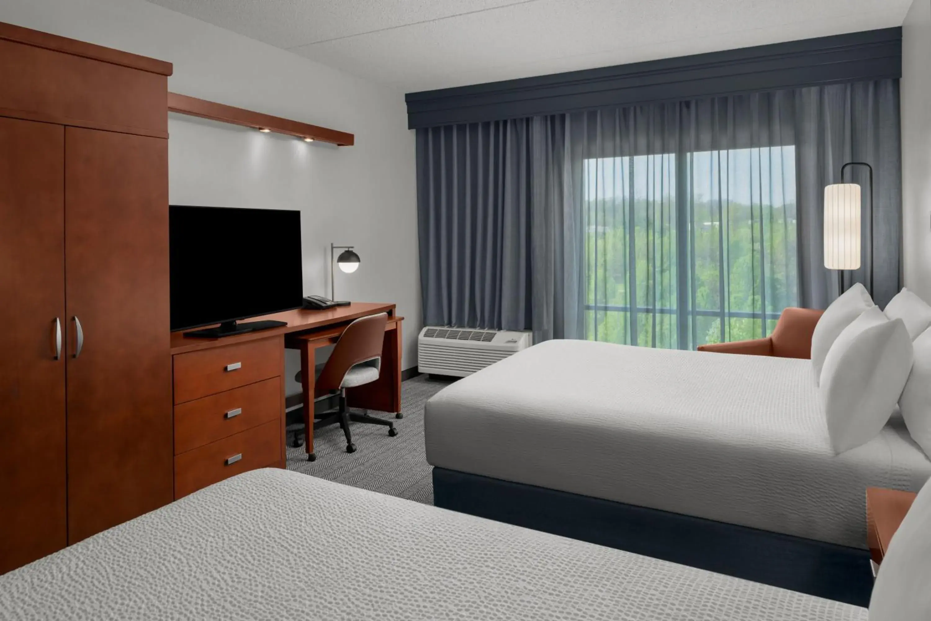 Queen Room with Two Queen Beds - Hearing Accessible in Courtyard Pittsburgh Settlers Ridge/Robinson Township Queen Room with Two Queen Beds - Hearing Accessible in Courtyard Pittsburgh Settlers Ridge/Robinson Township