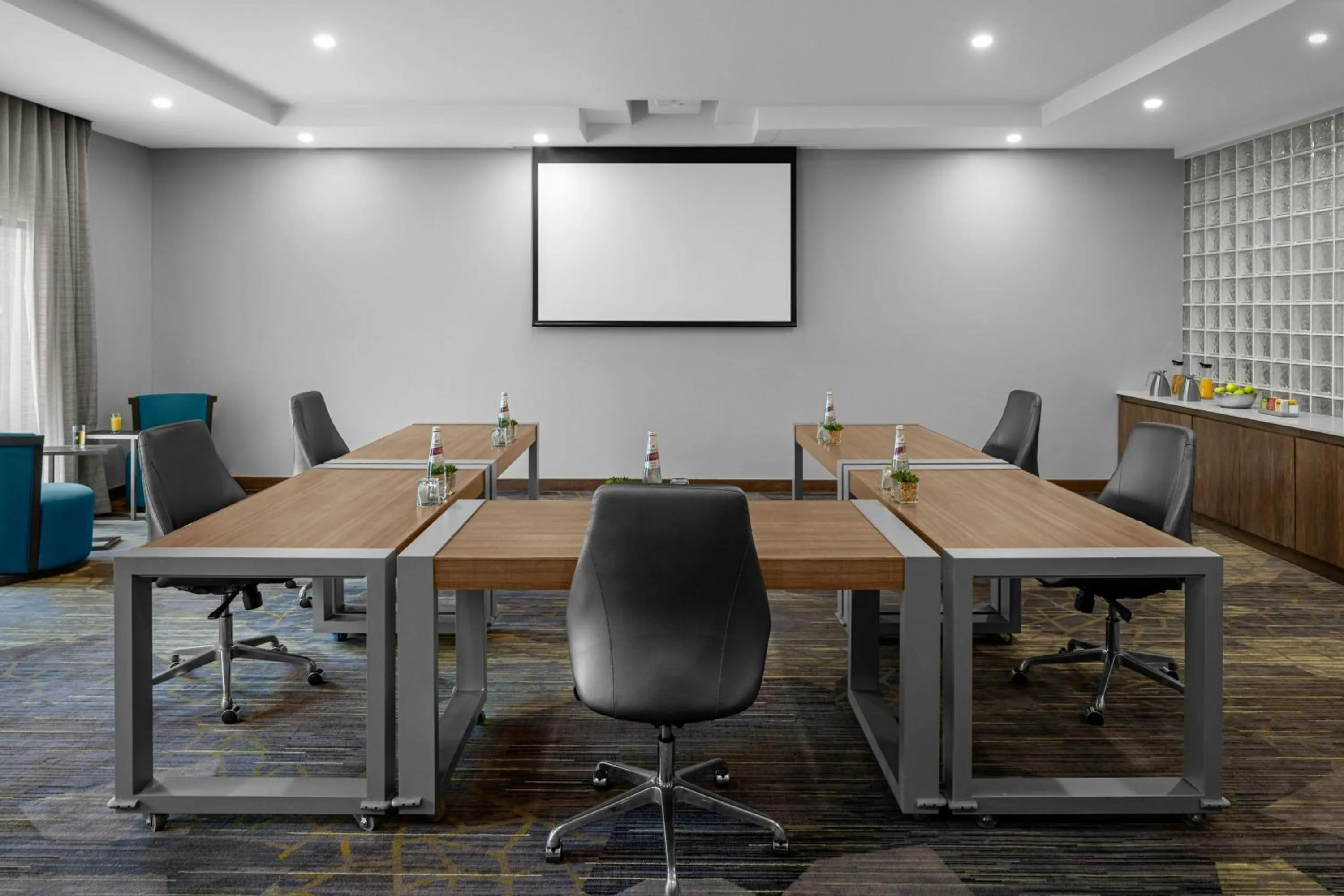 Meeting/conference room in Courtyard by Marriott Port of Spain