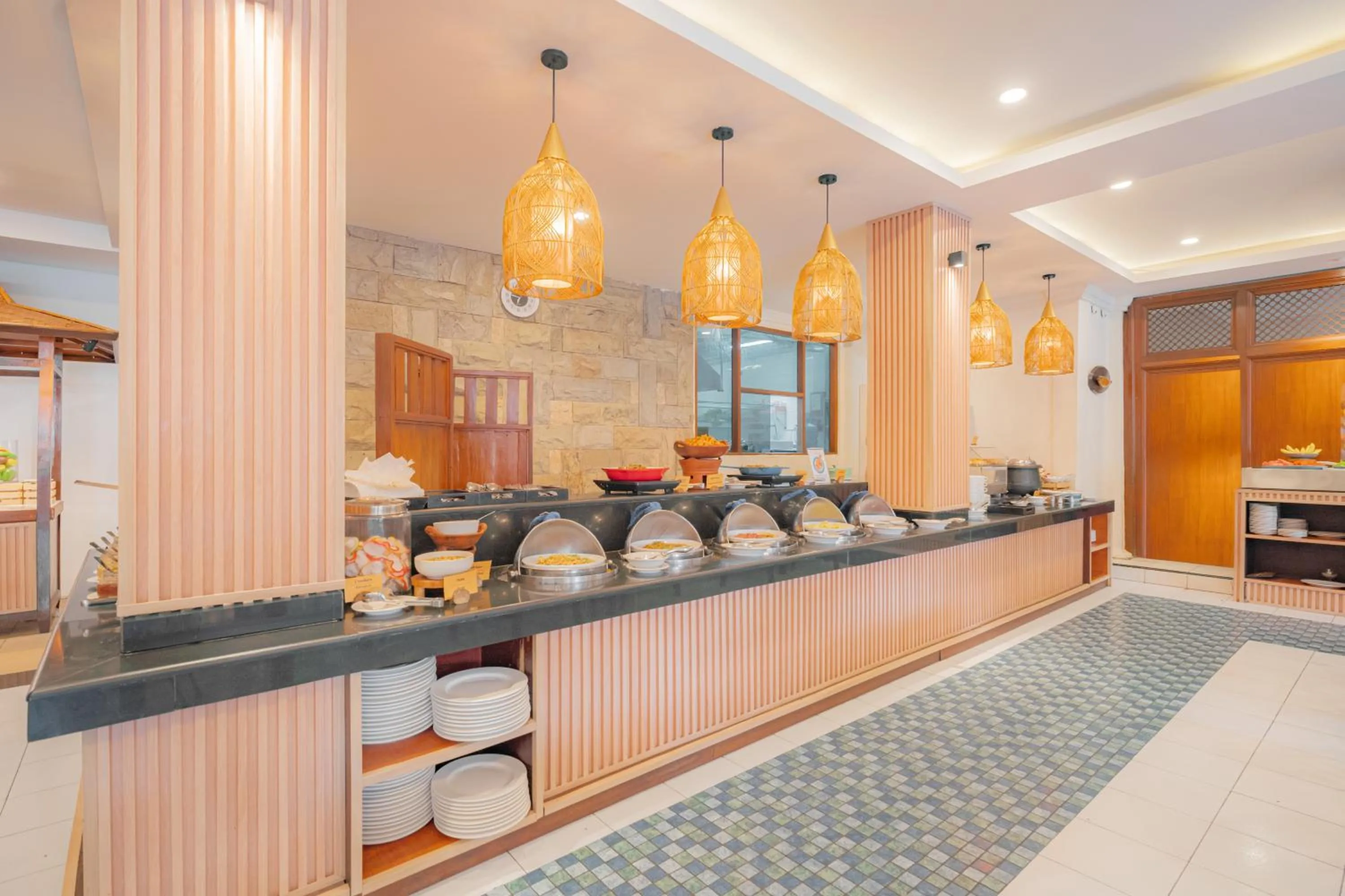 Restaurant/places to eat in Wina Holiday Villa Kuta Bali