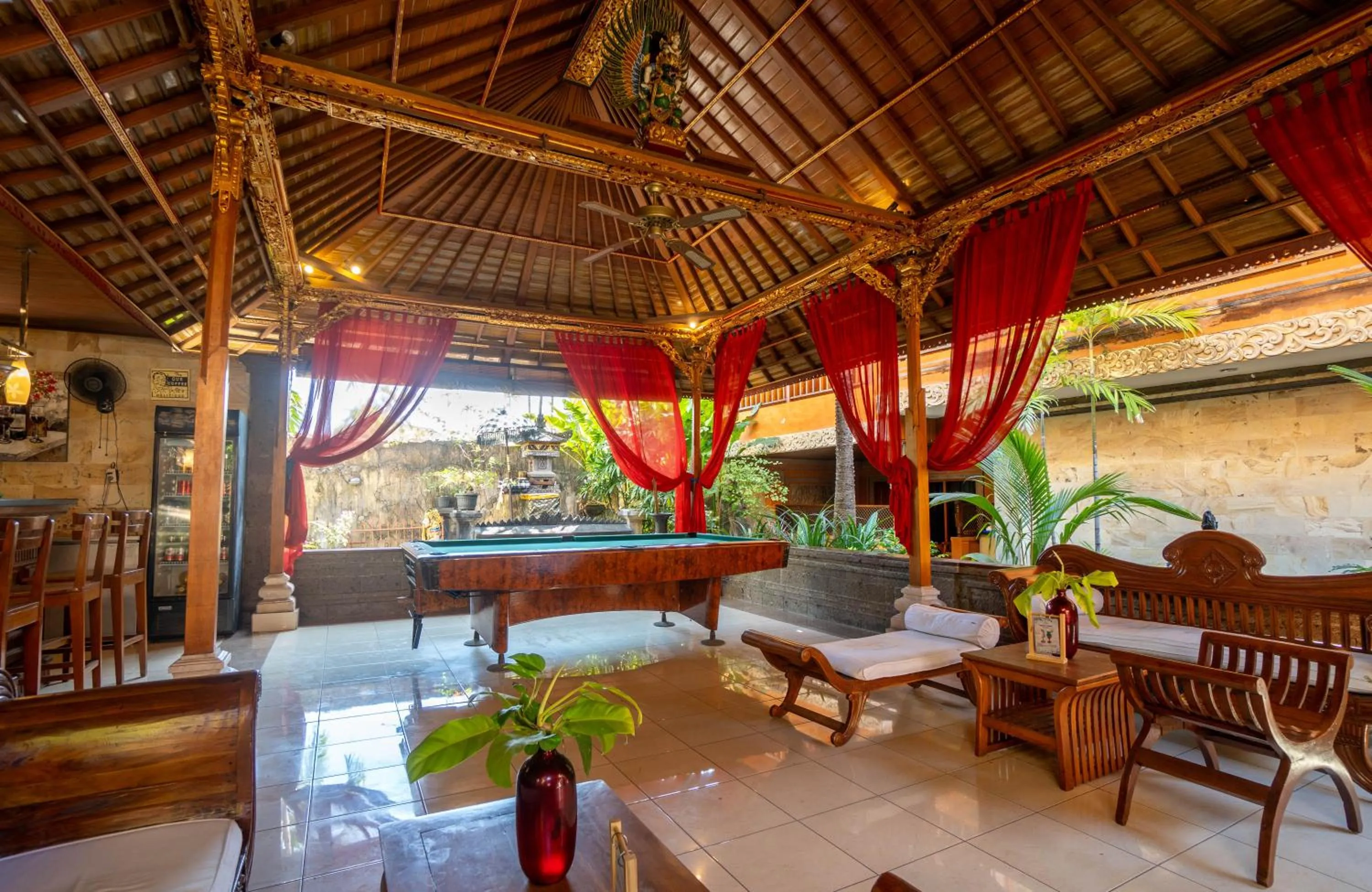 Lounge or bar in Wina Holiday Villa Kuta Bali